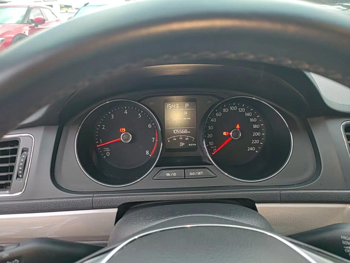 Volkswagen Lavida 2017 1.6L Automatic Comfort Edition — миниатюра 19