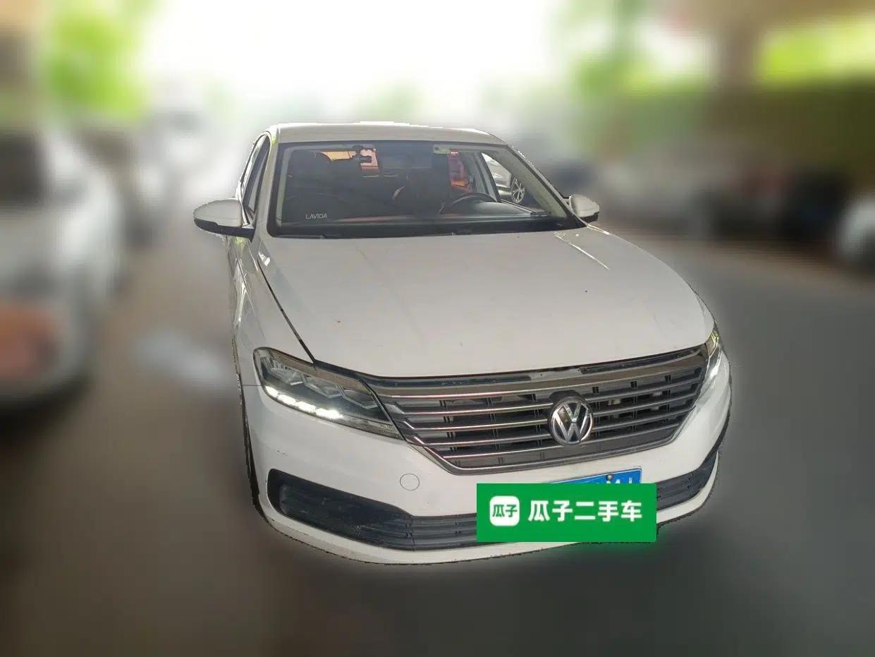 Volkswagen Lavida 2018 1.5L Automatic Fashion Edition China V Standard — миниатюра 3