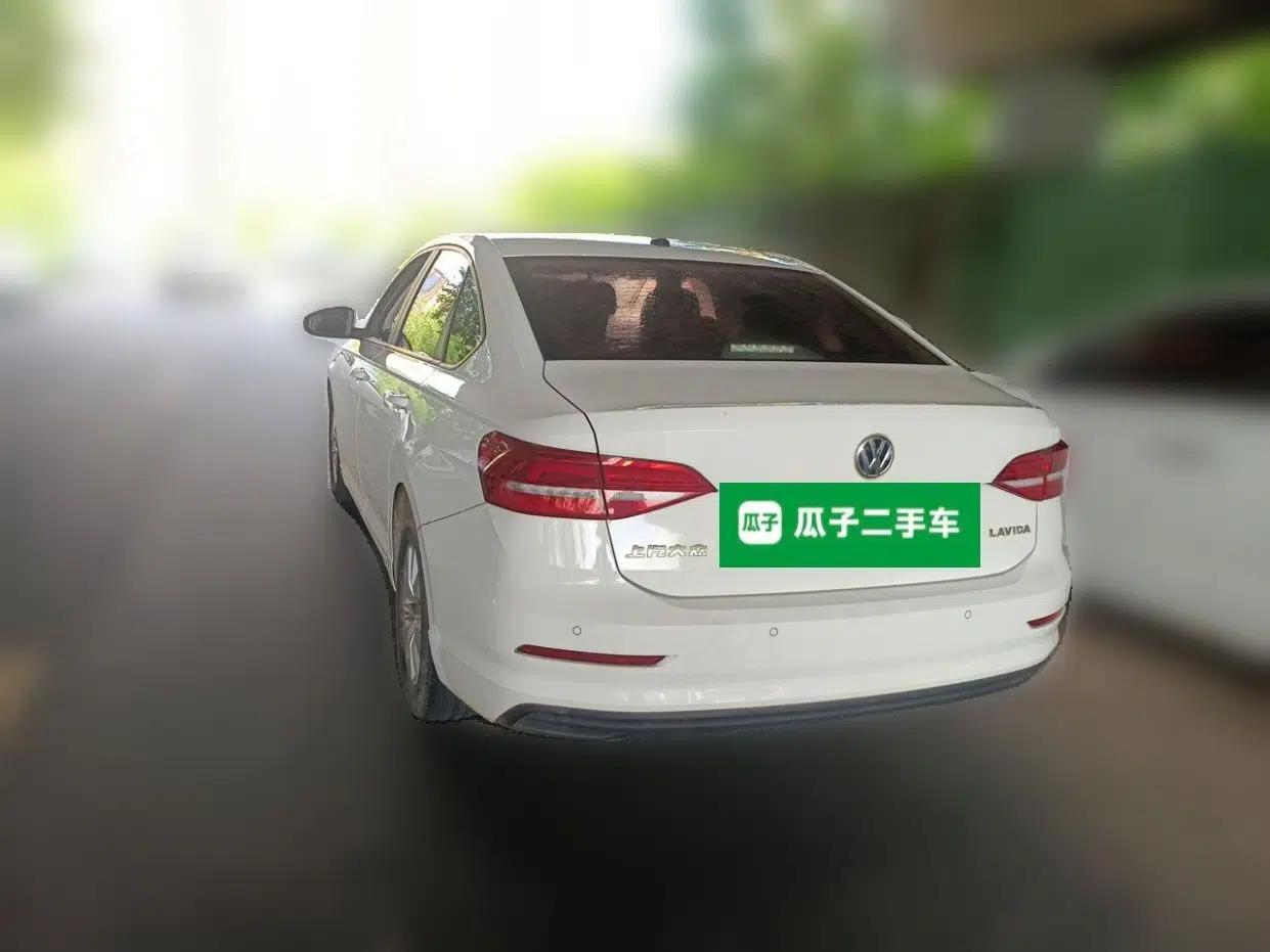 Volkswagen Lavida 2018 1.5L Automatic Fashion Edition China V Standard — миниатюра 4