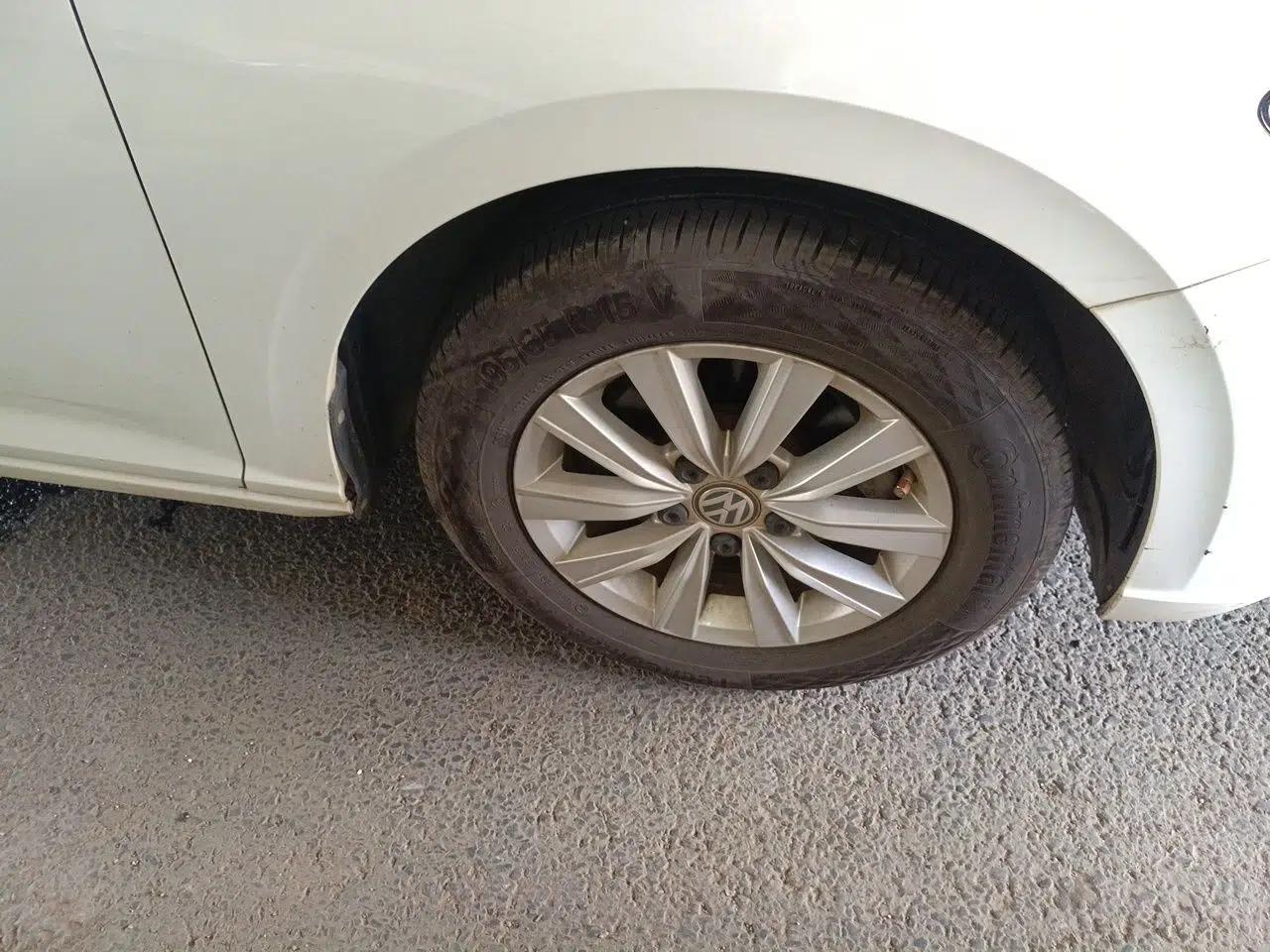 Volkswagen Lavida 2018 1.5L Automatic Fashion Edition China V Standard — миниатюра 8