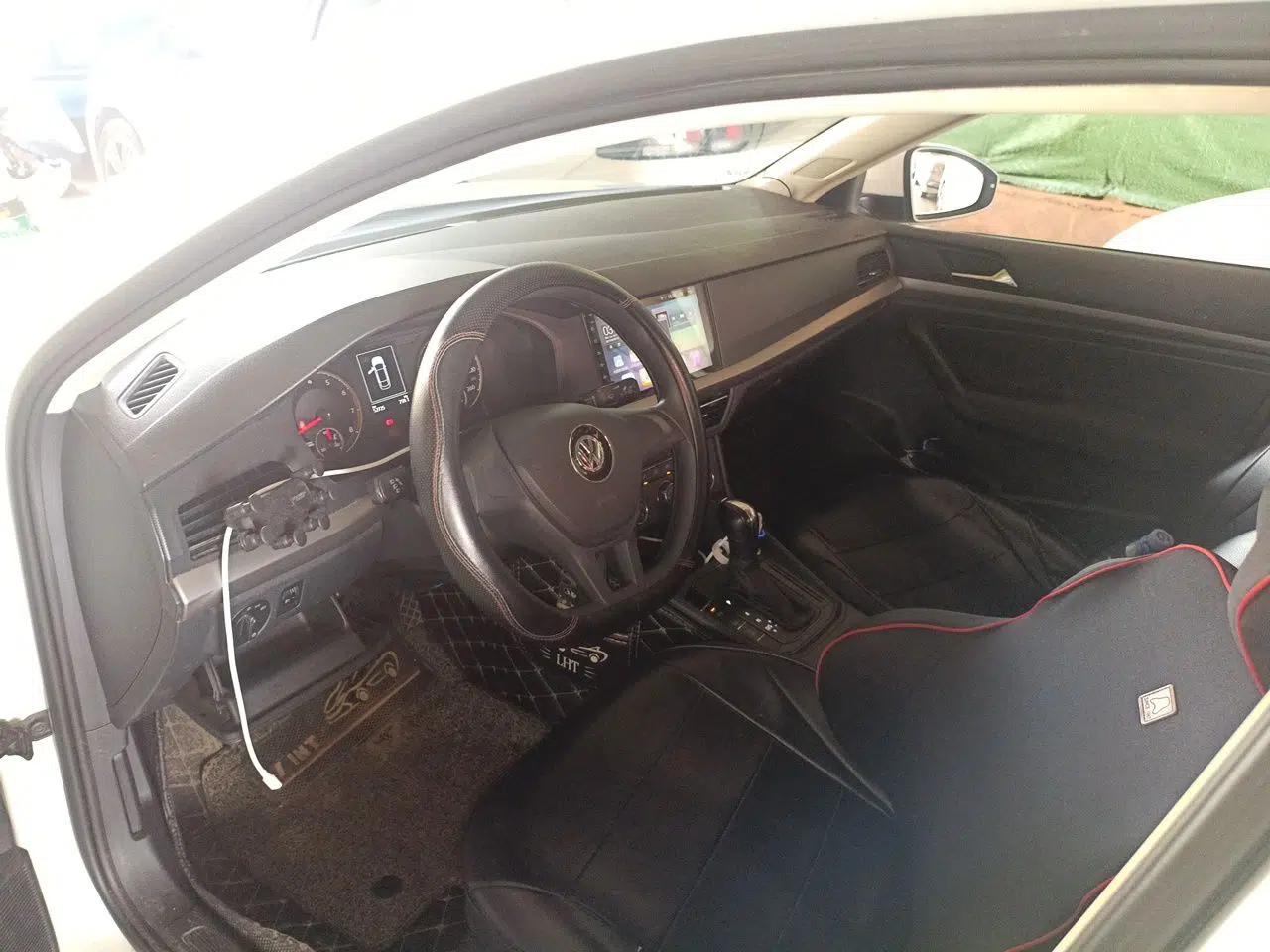 Volkswagen Lavida 2018 1.5L Automatic Fashion Edition China V Standard — миниатюра 9