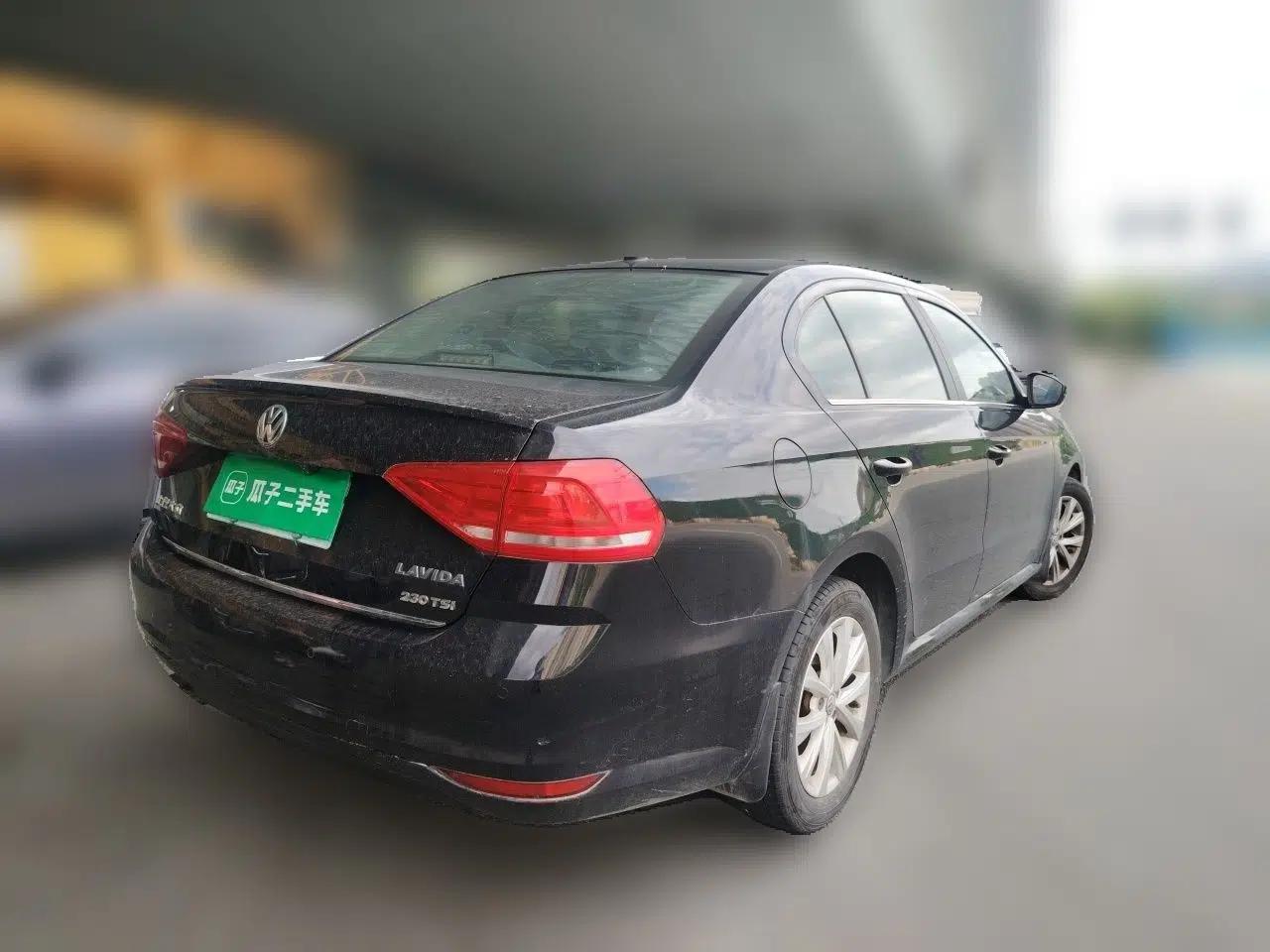 Volkswagen Lavida 2017 230TSI DSG Comfort Edition — миниатюра 6