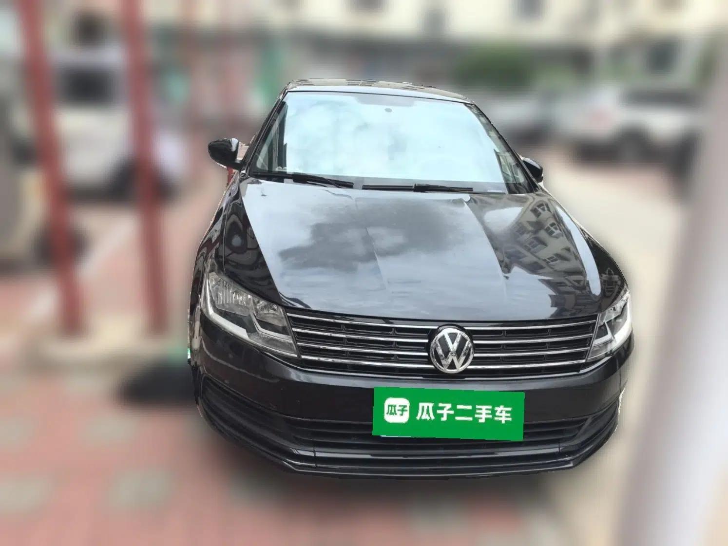 Volkswagen Lavida 2015 1.6L Manual Fashion Edition — миниатюра 2