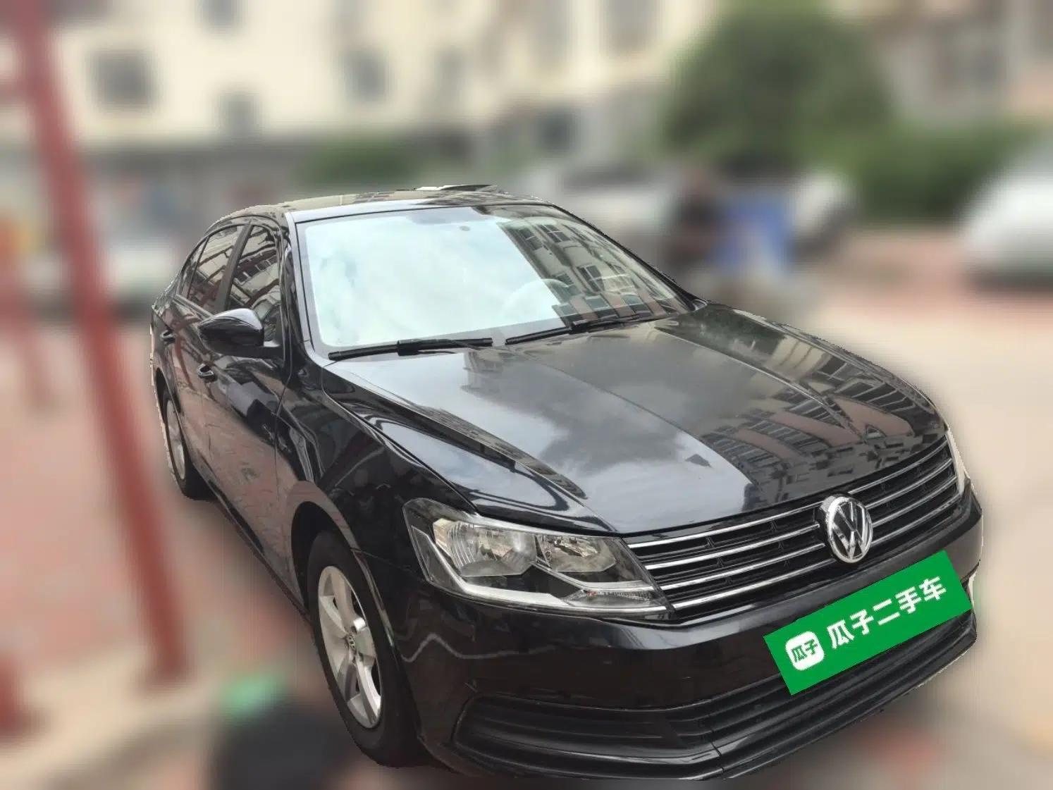 Volkswagen Lavida 2015 1.6L Manual Fashion Edition — миниатюра 3