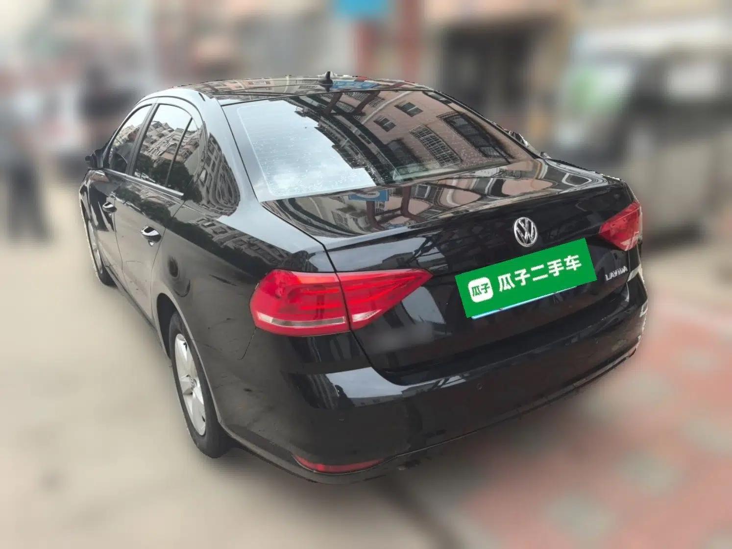 Volkswagen Lavida 2015 1.6L Manual Fashion Edition — миниатюра 4