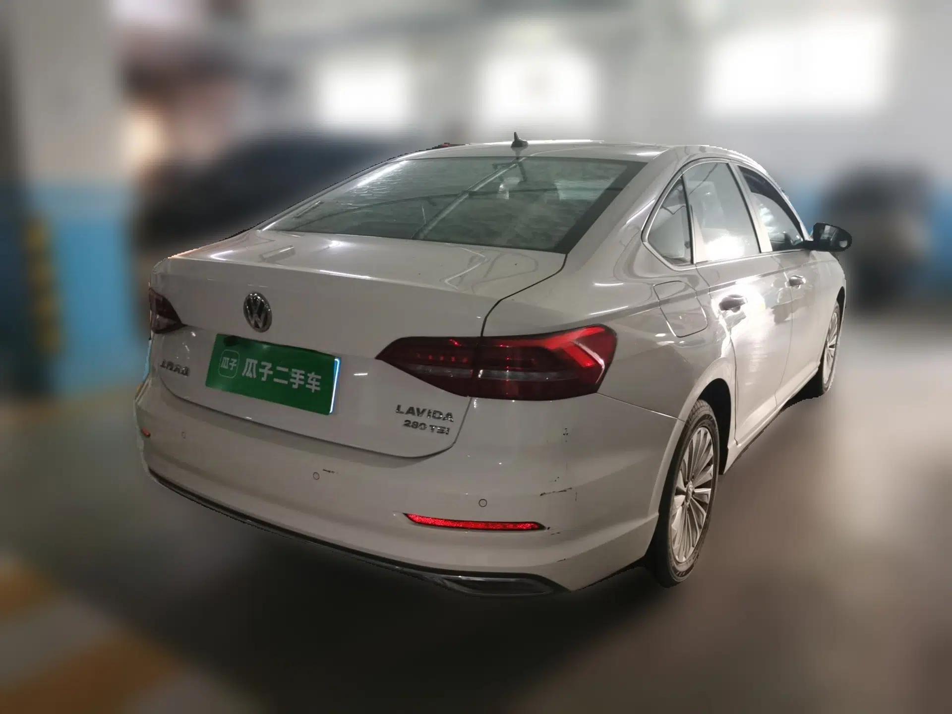 Volkswagen Lavida 2018 280TSI DSG Comfort Edition China V Standard — миниатюра 6