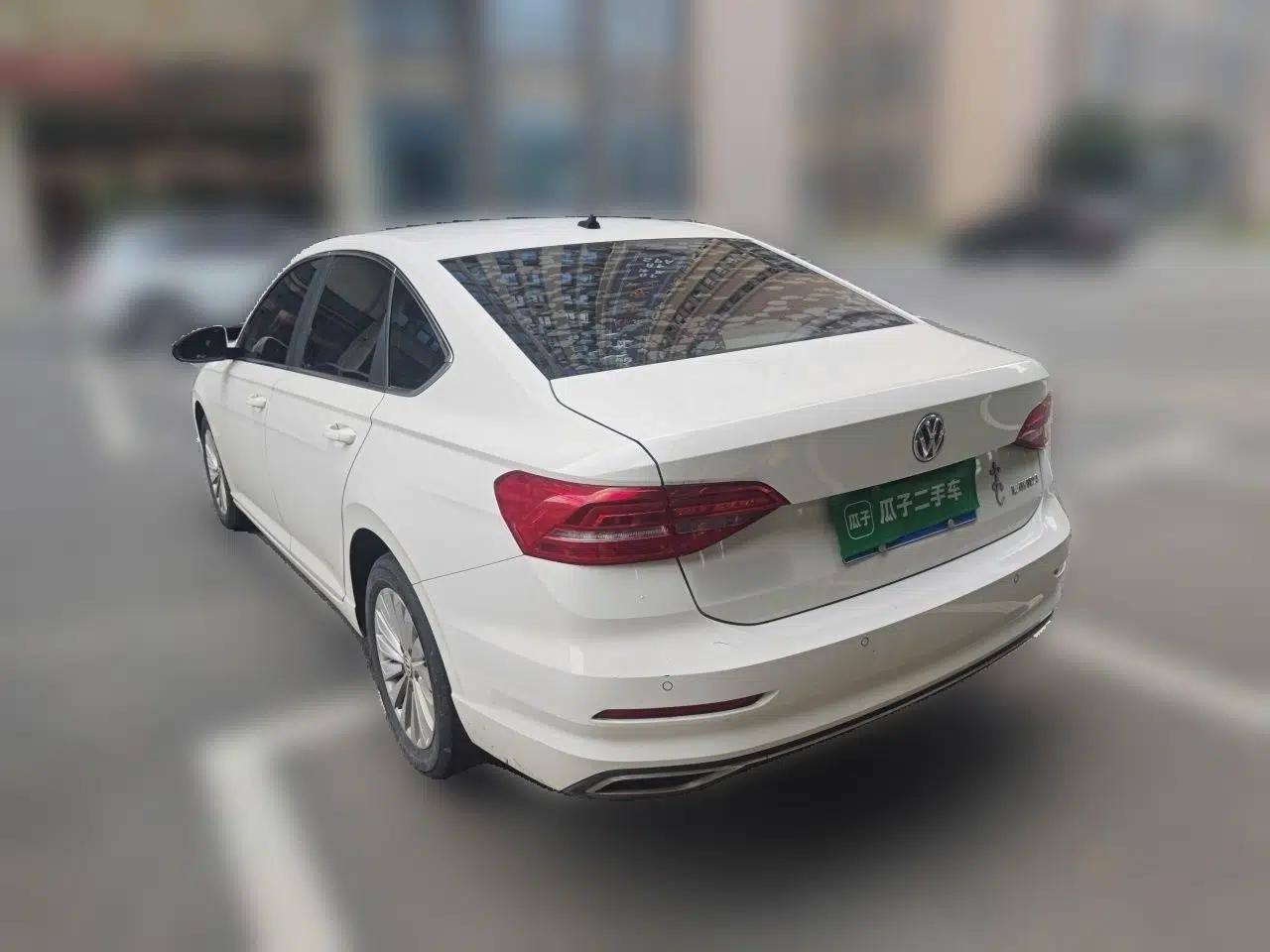 Volkswagen Lavida 2019 1.5L Automatic Comfort Edition China VI Standard — миниатюра 4