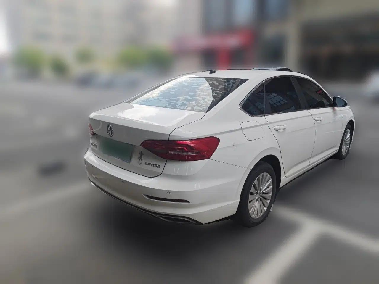 Volkswagen Lavida 2019 1.5L Automatic Comfort Edition China VI Standard — миниатюра 6