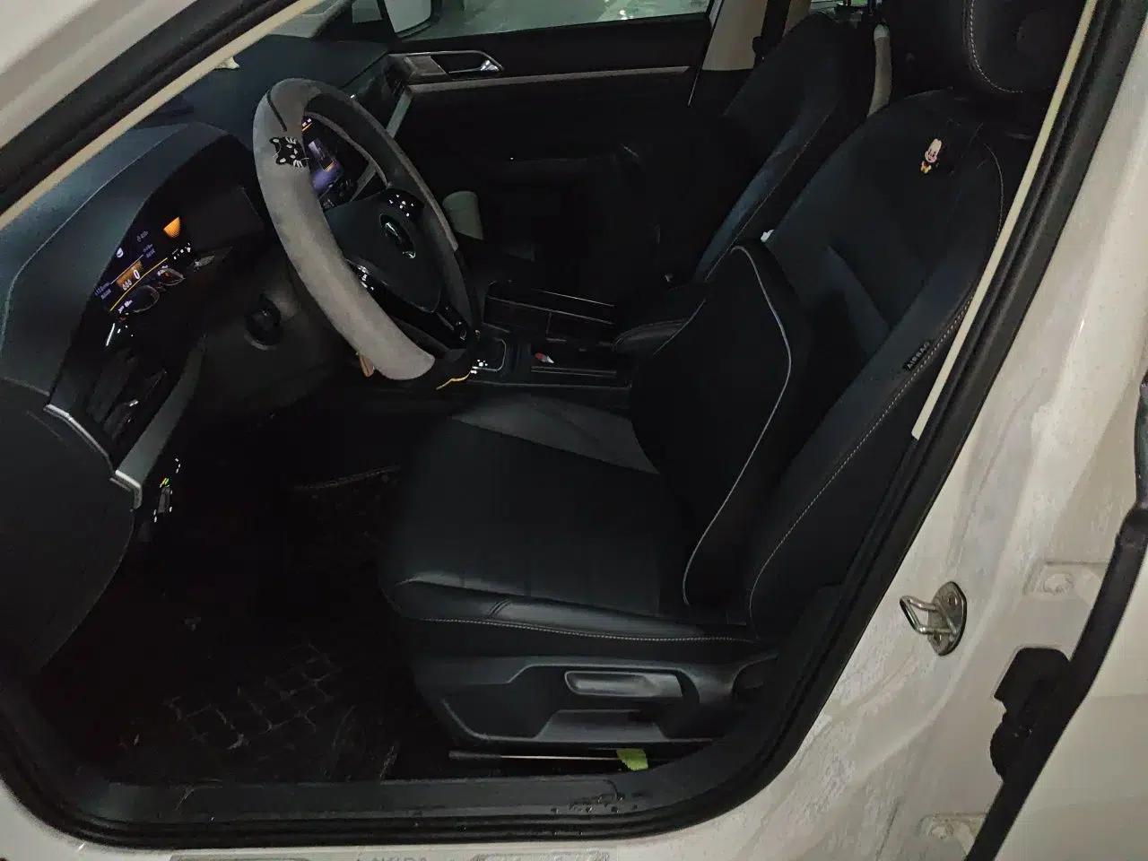 Volkswagen Lavida 2021 1.5L Automatic Comfort Edition — миниатюра 15