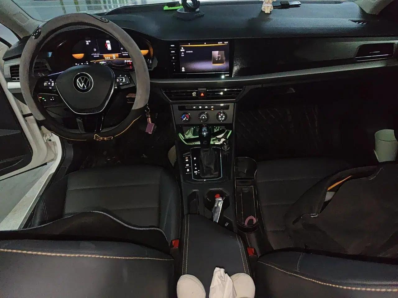 Volkswagen Lavida 2021 1.5L Automatic Comfort Edition — миниатюра 9