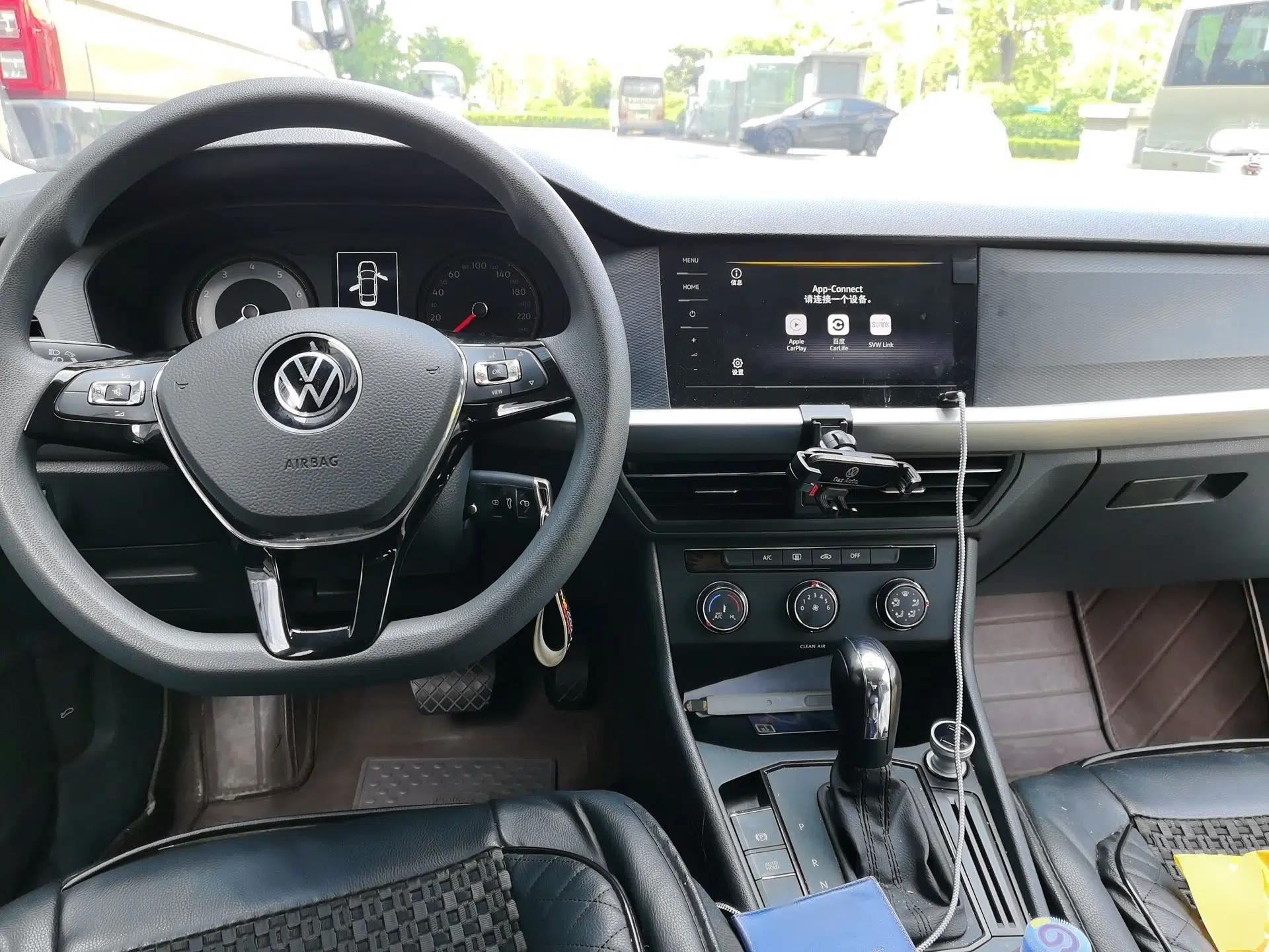 Volkswagen Lavida 2022 1.5L Automatic Fashion Edition — миниатюра 9