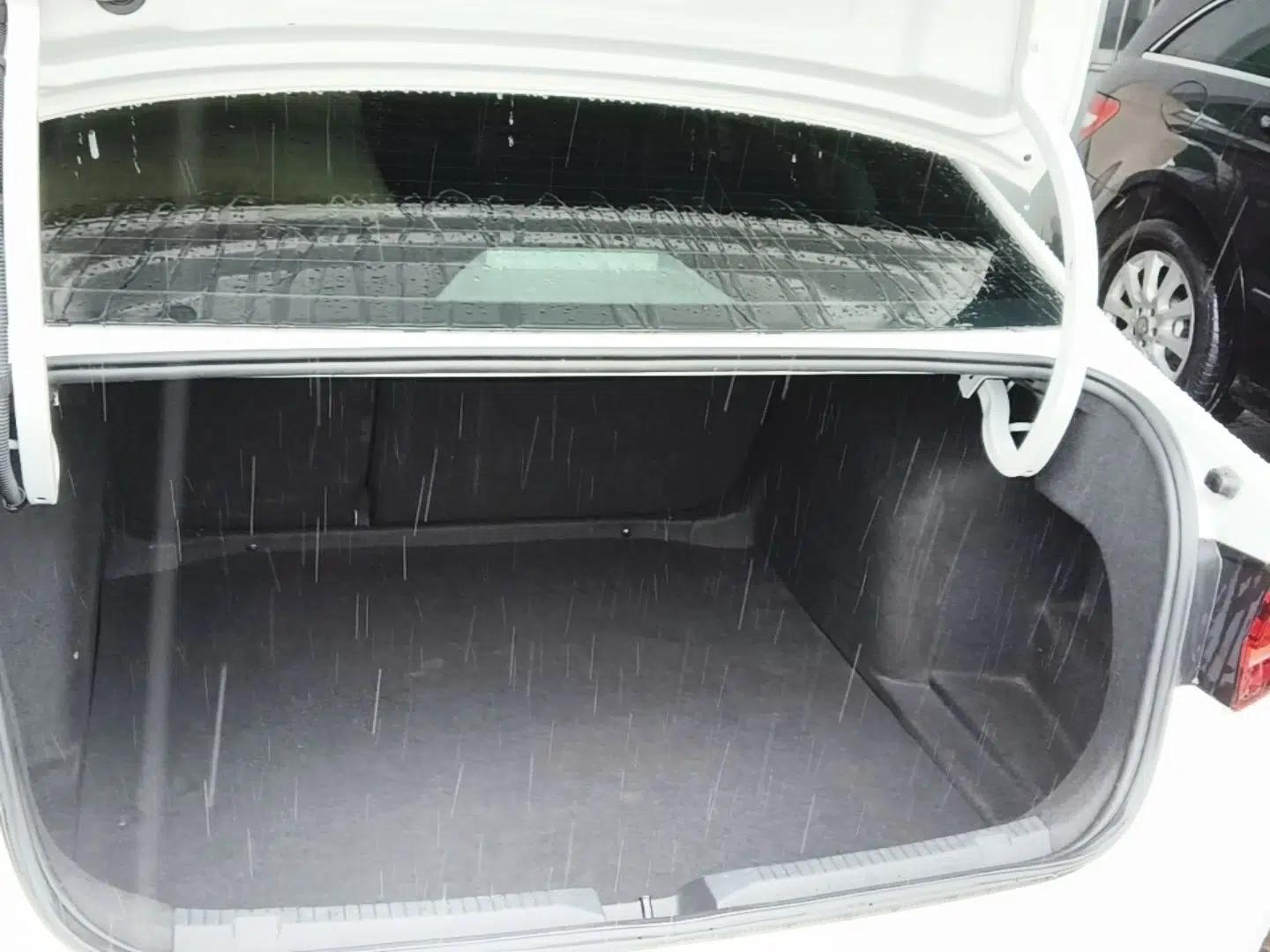 Volkswagen Lavida 2022 280TSI DSG Comfort Edition — миниатюра 22