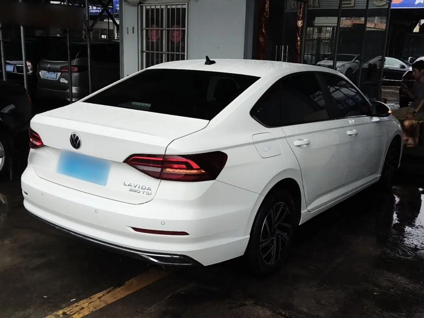 Volkswagen Lavida 2022 280TSI DSG Comfort Edition — миниатюра 6