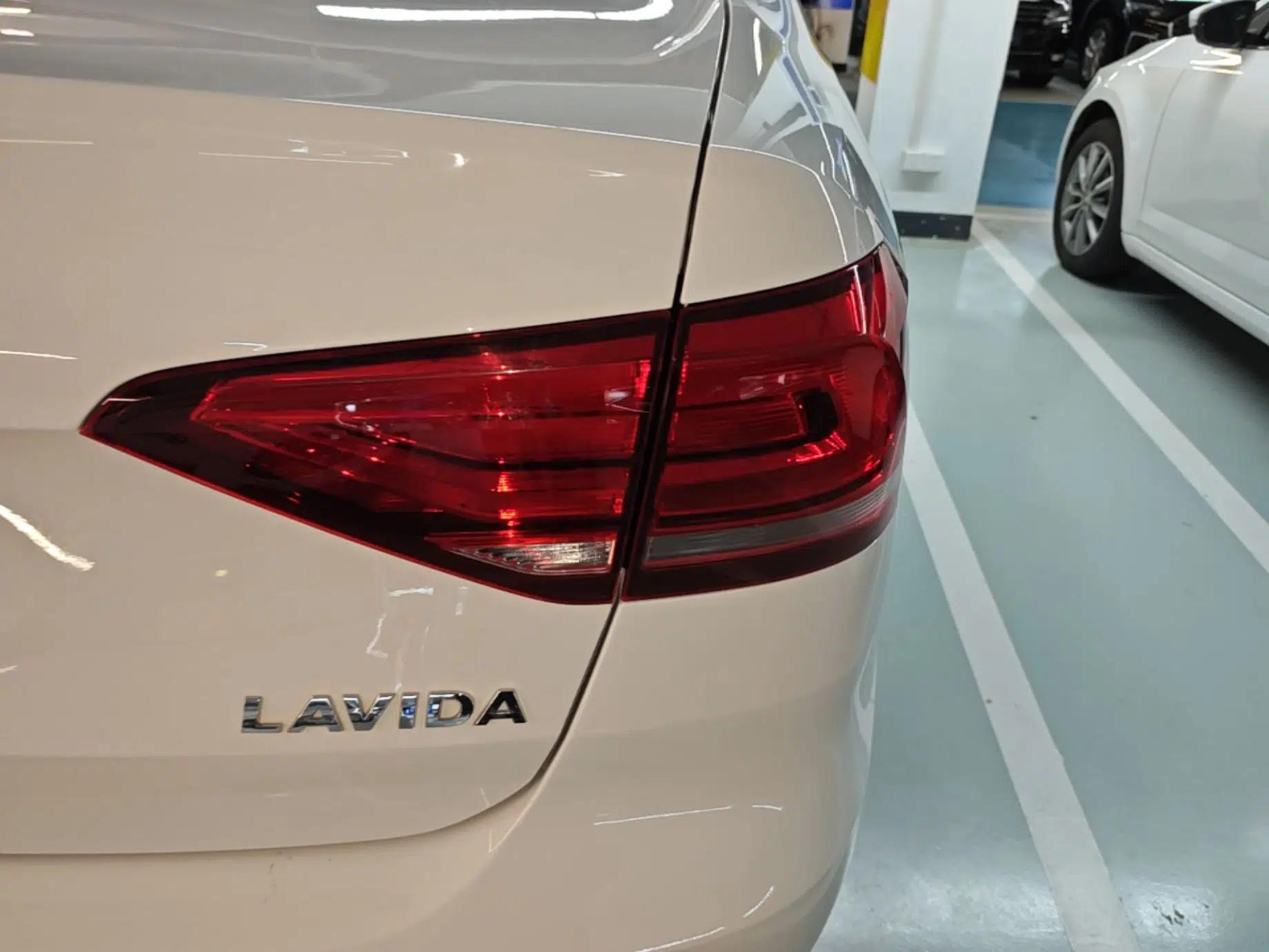 Volkswagen Lavida 2019 Lavida Start 1.5L Automatic Comfort Edition China VI Standard — миниатюра 9