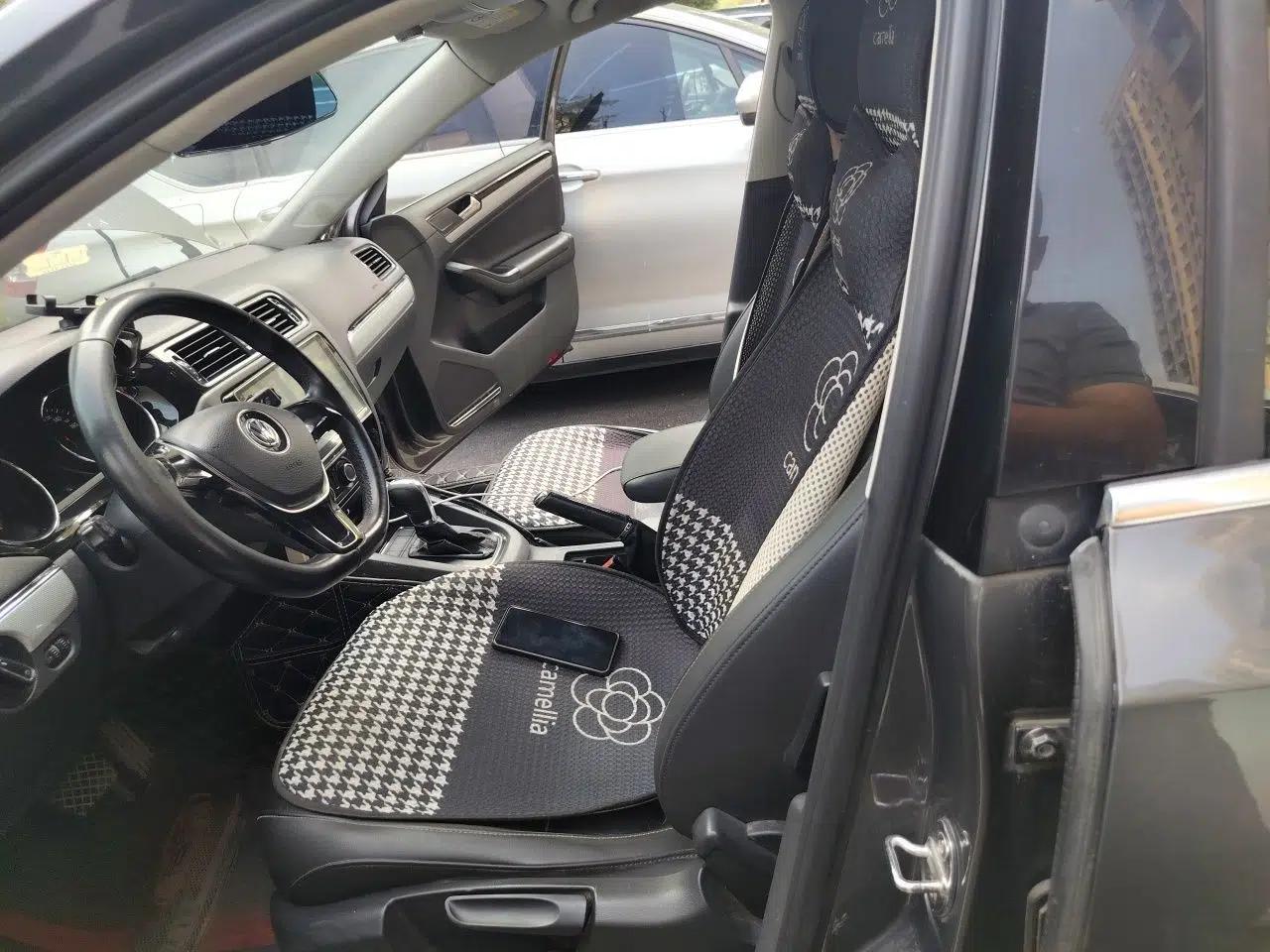 Volkswagen Sagitar 2015 230TSI Automatic Comfort Version — миниатюра 15