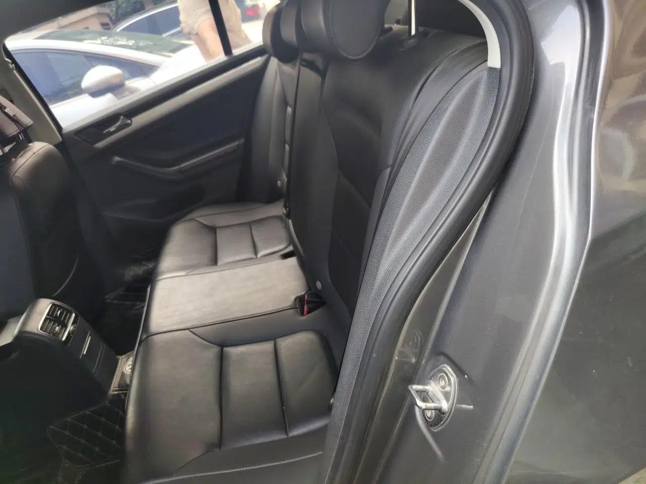 Volkswagen Sagitar 2015 230TSI Automatic Comfort Version — миниатюра 17