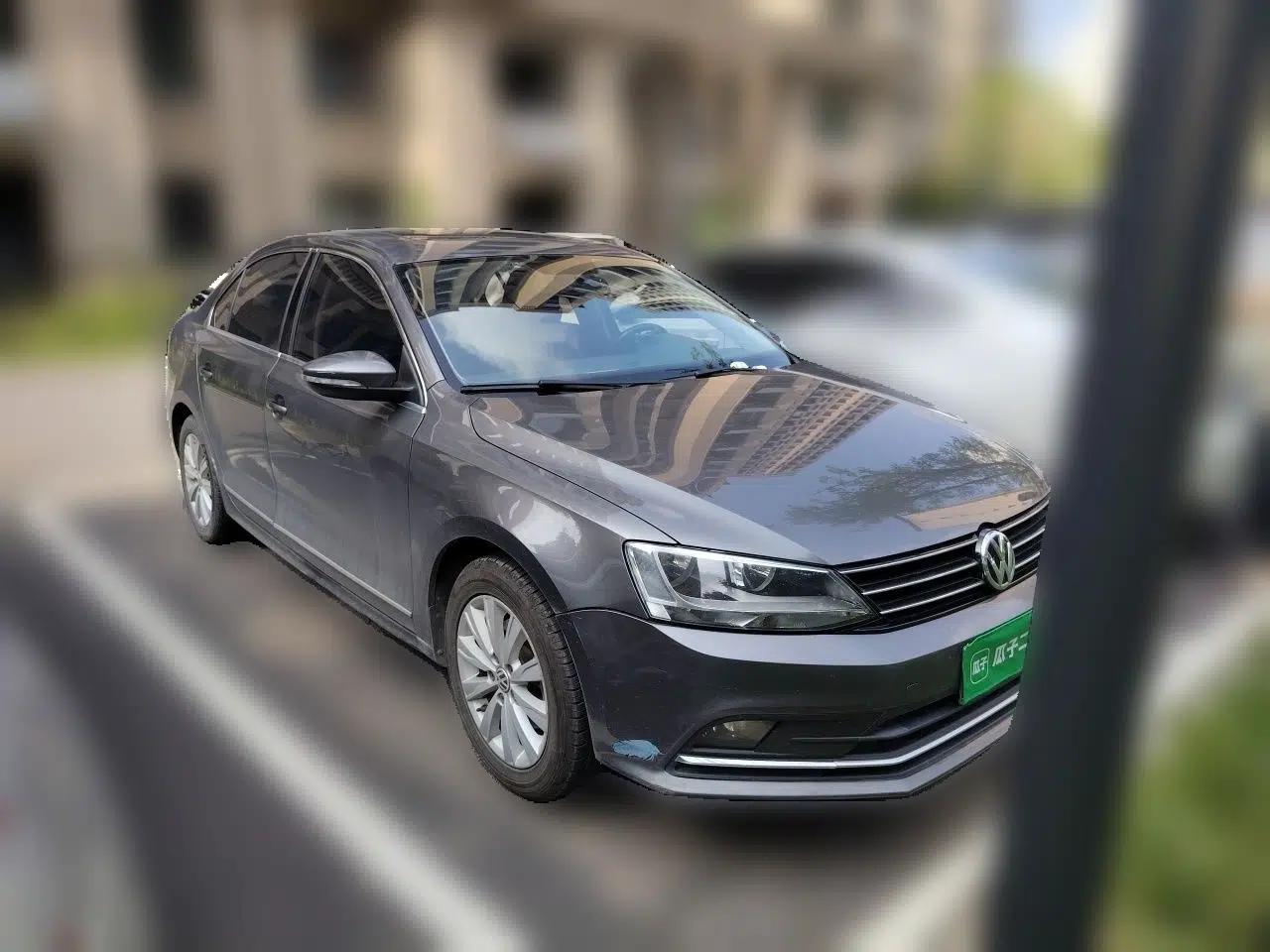 Volkswagen Sagitar 2015 230TSI Automatic Comfort Version — миниатюра 3