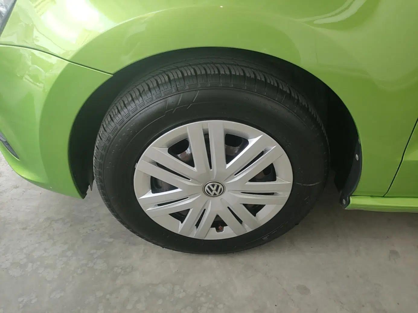 Volkswagen Polo 2016 1.4L Automatic Trendy Model — миниатюра 10