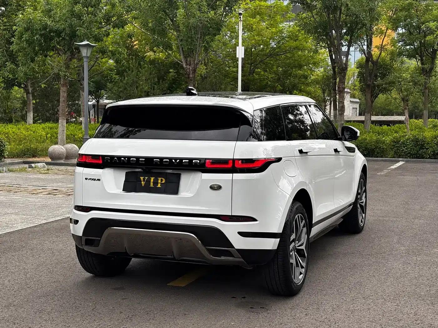Range Rover Evoque 2022 Model, Evoque L 249PS R-Dynamic Luxury Edition — миниатюра 9