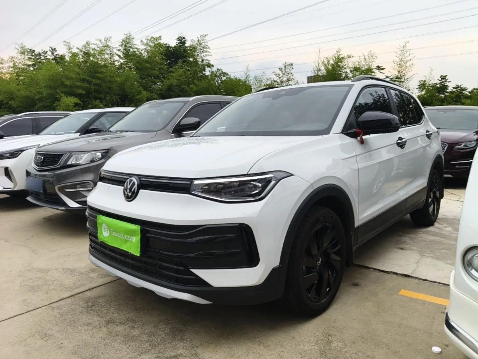Volkswagen Tharu 2026 Model Xinrui 300TSI Ruiyi Edition — миниатюра 1