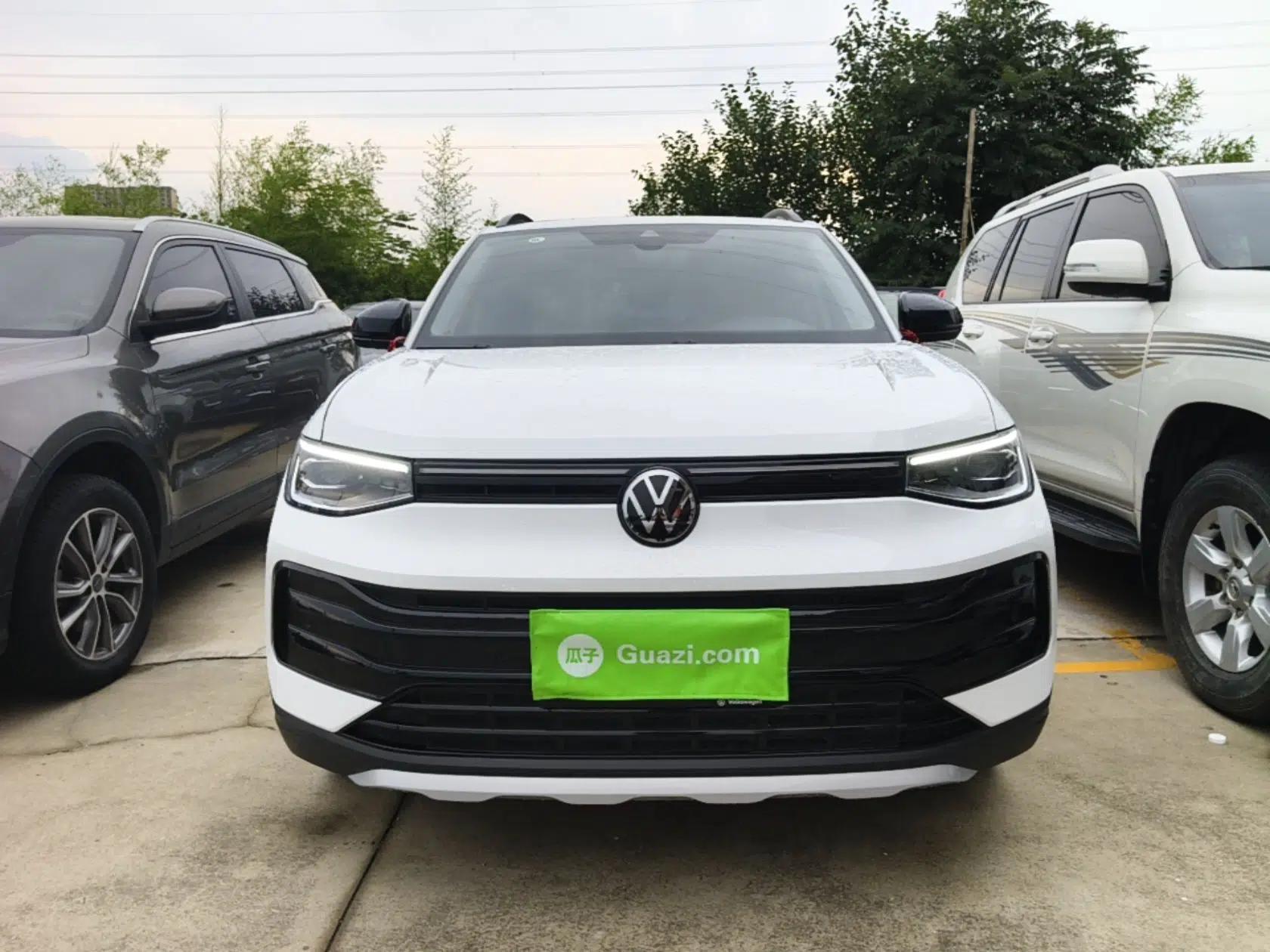 Volkswagen Tharu 2026 Model Xinrui 300TSI Ruiyi Edition — миниатюра 2