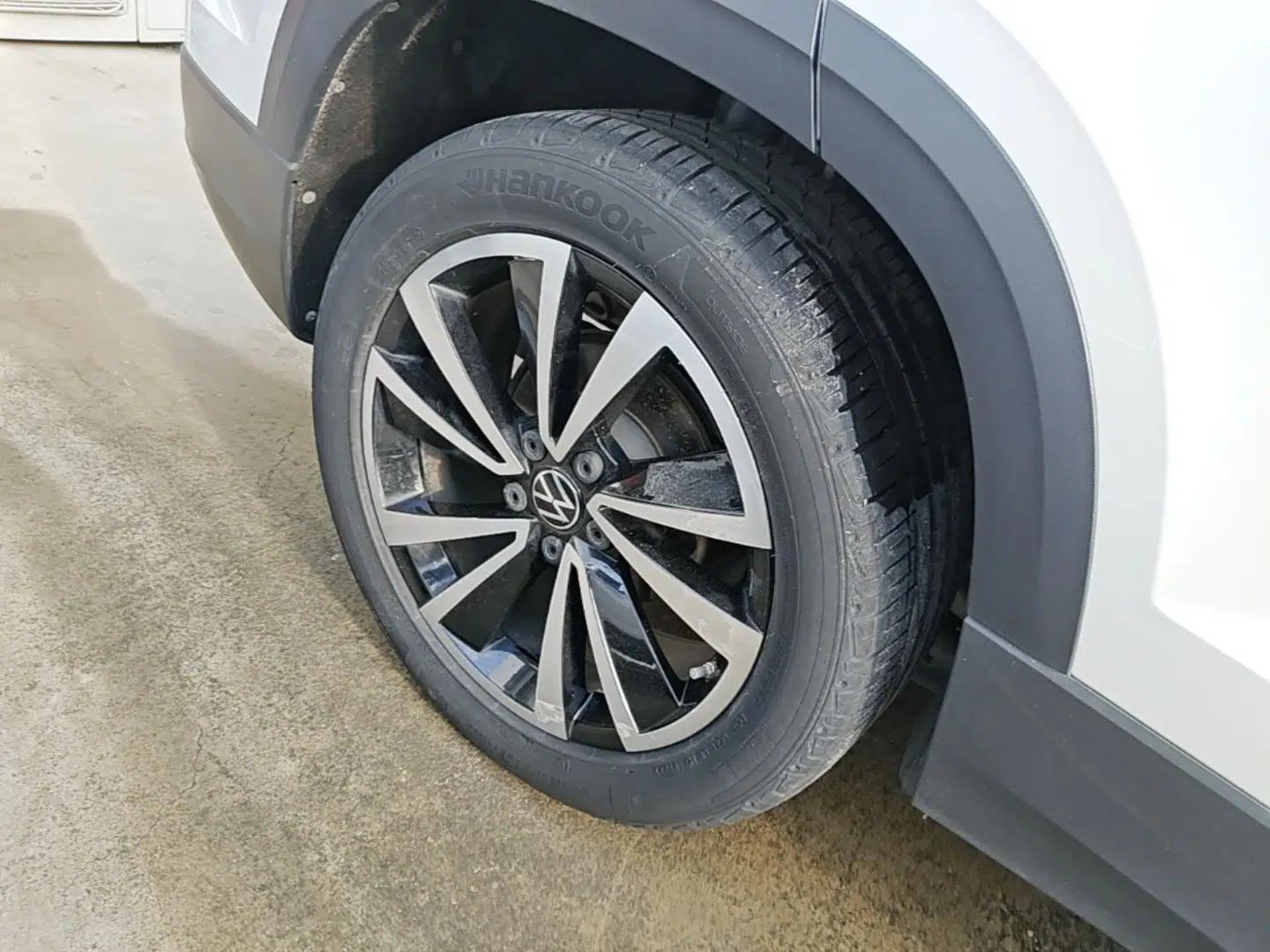 Volkswagen Tharu 2022 280TSI Two-Wheel-Drive Luxury Edition — миниатюра 11