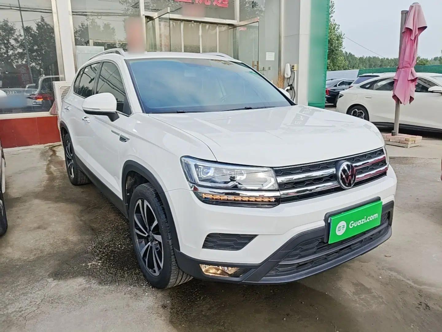 Volkswagen Tharu 2022 280TSI Two-Wheel-Drive Luxury Edition — миниатюра 3