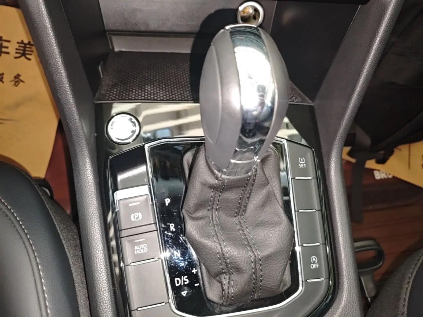 Volkswagen Tharu 2021 280TSI Two-Wheel Drive Comfort Edition — миниатюра 21