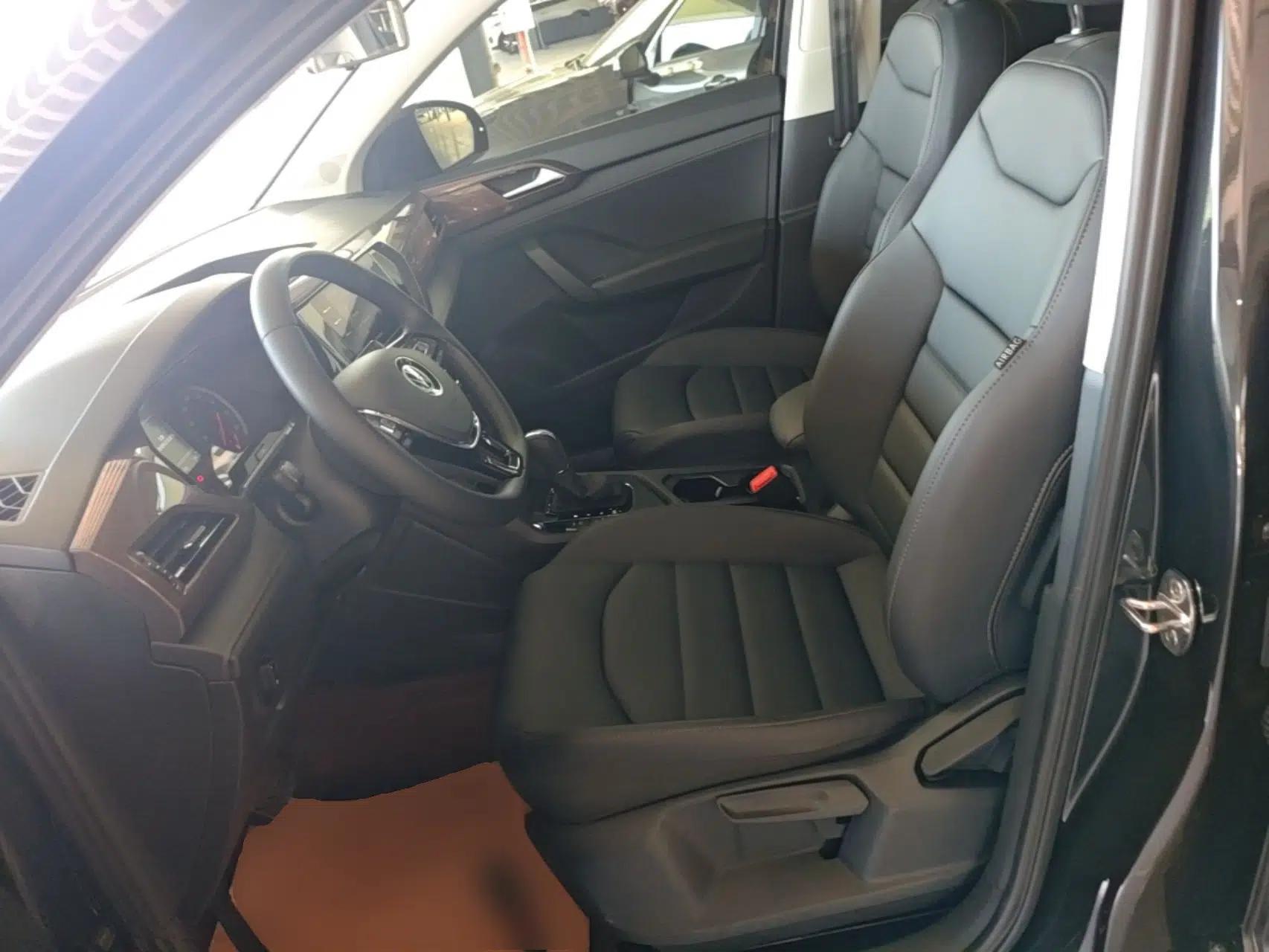 Volkswagen Tharu 2021 280TSI Two-Wheel Drive Comfort Edition — миниатюра 22