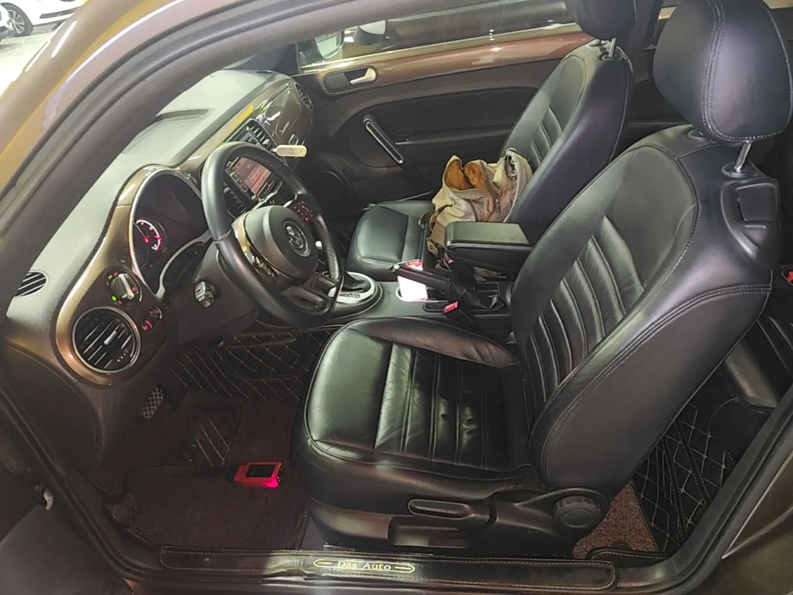 Volkswagen Beetle 2015 180TSI model — миниатюра 17