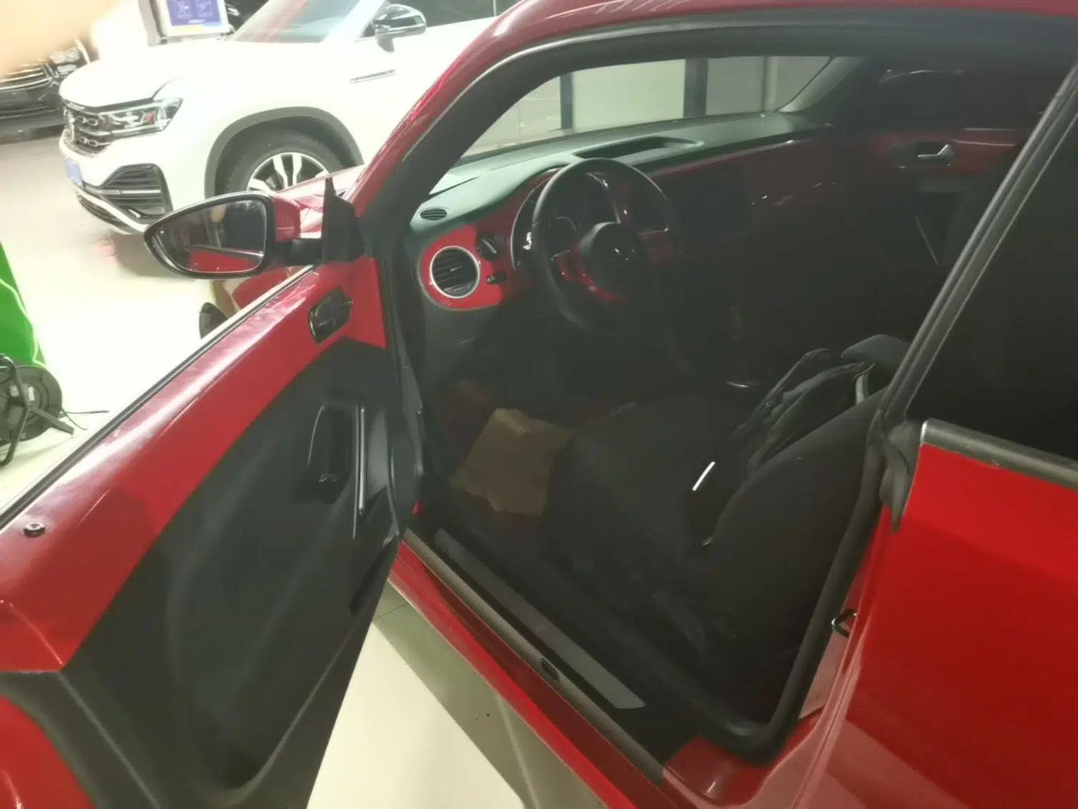 Volkswagen Beetle 2015 180TSI model — миниатюра 18