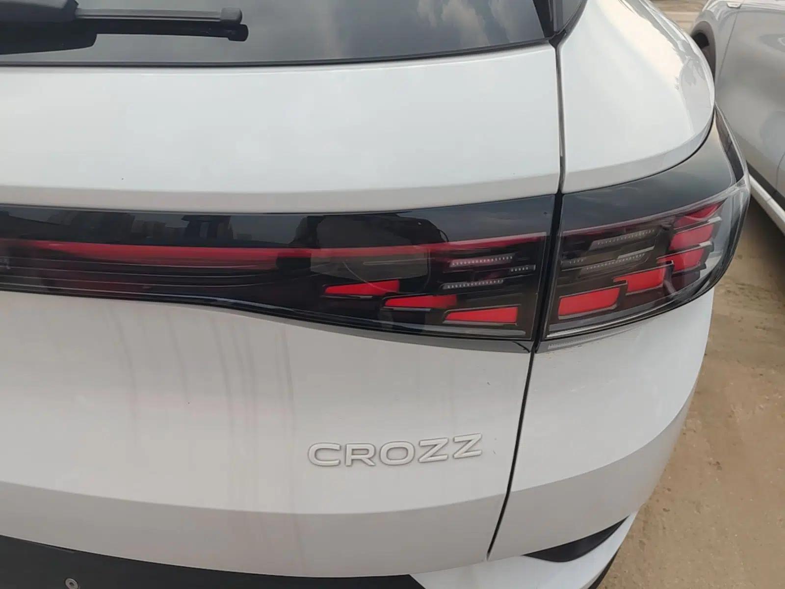 Volkswagen ID.4 CROZZ 2024 Pure Edition Limited Edition — миниатюра 9