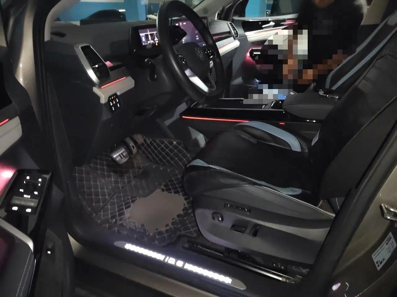 Volkswagen ID.6 CROZZ 2021 First Edition — миниатюра 16