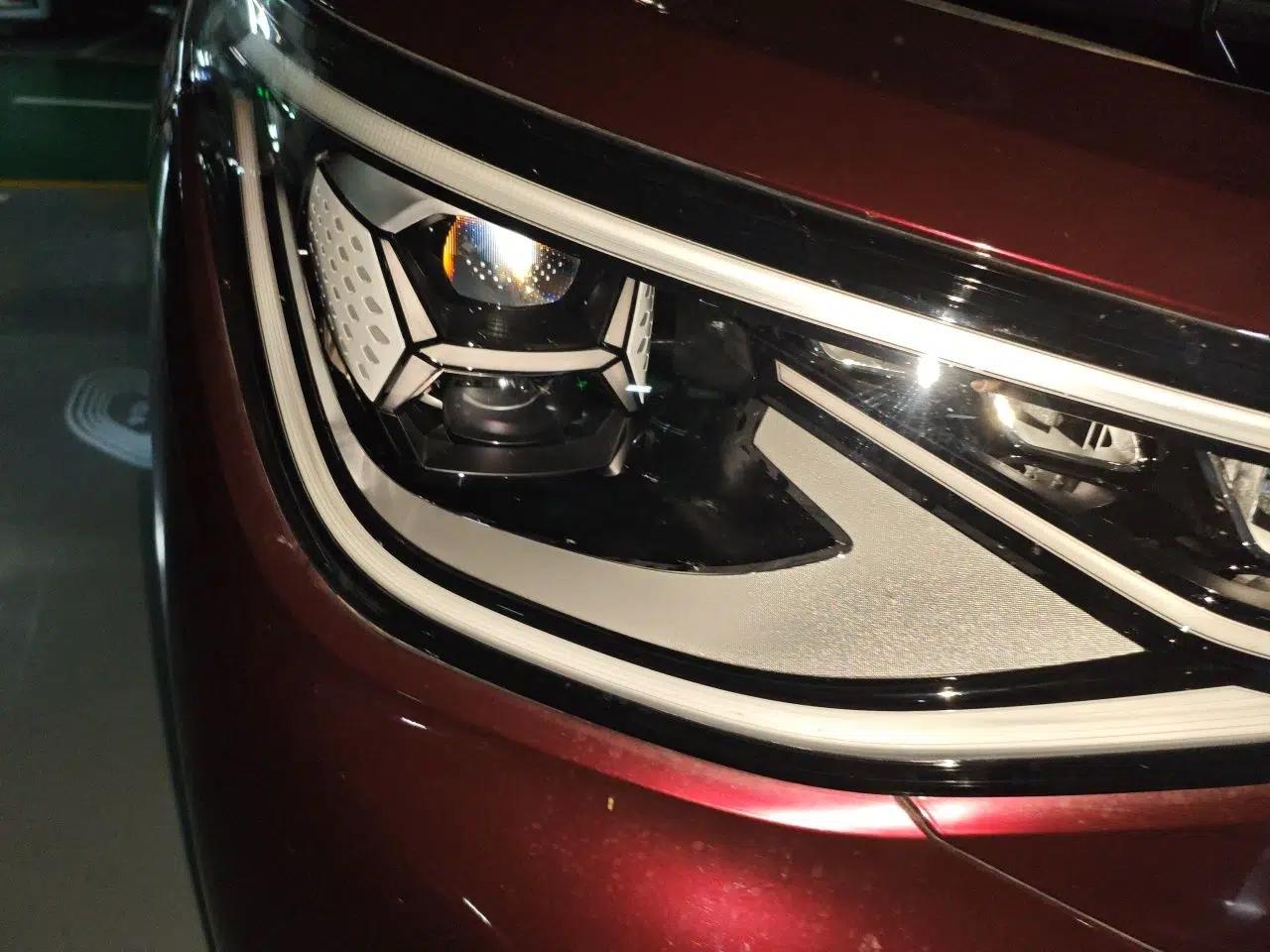 Volkswagen ID.6 X 2022 Intelligent Long-Range Version — миниатюра 7
