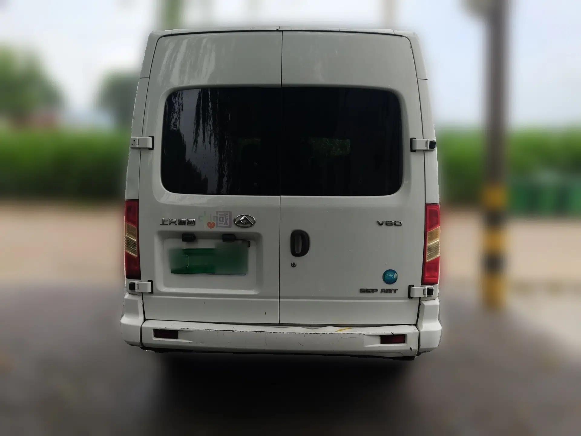 SAIC MAXUS Xintu V80 2021 2.0T AMT Classic Aoyuntong Short Wheelbase Mid-Roof 5/6-Seater — миниатюра 5