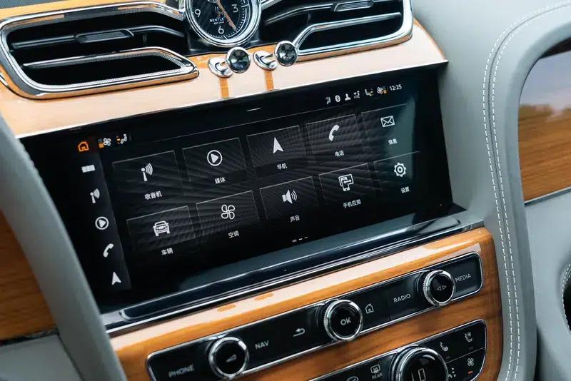 Bentayga 2021 4.0T V8 — миниатюра 12