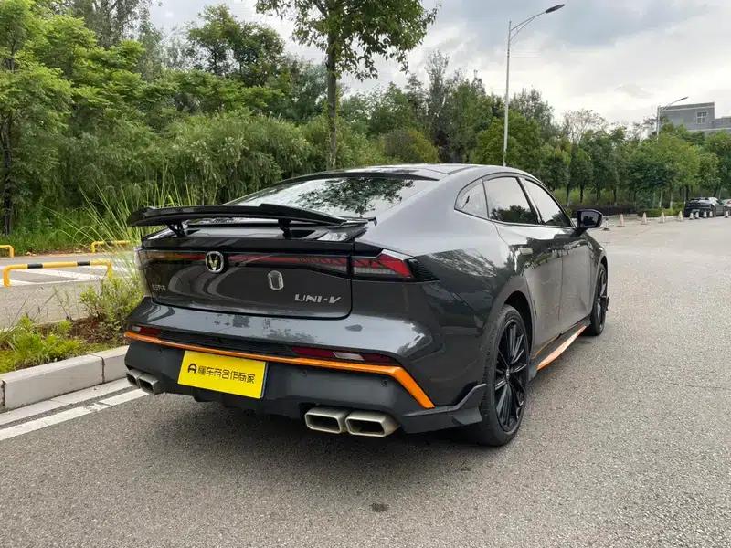 Changan UNI-V 2024 1.5T Premium Edition — миниатюра 6