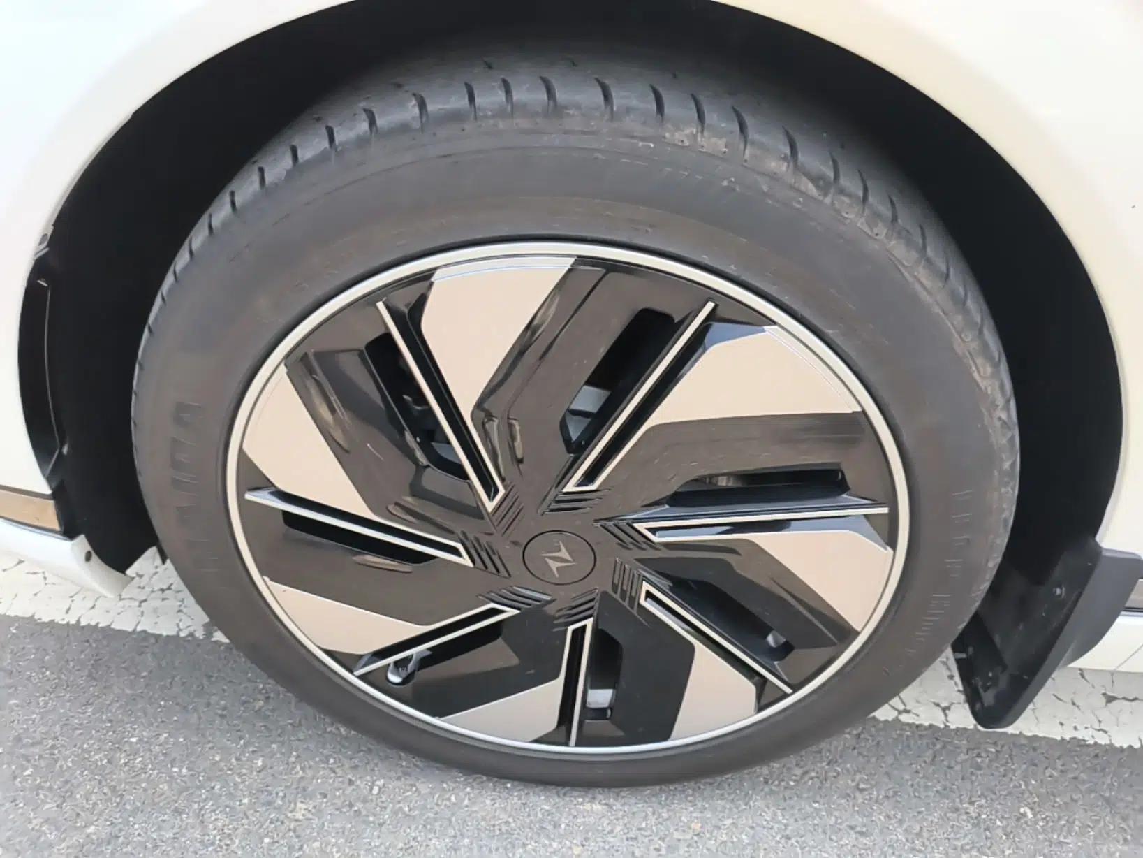 Dongfeng eπ eπ008 2024 636Max All-Electric Version 6 Seats — миниатюра 10