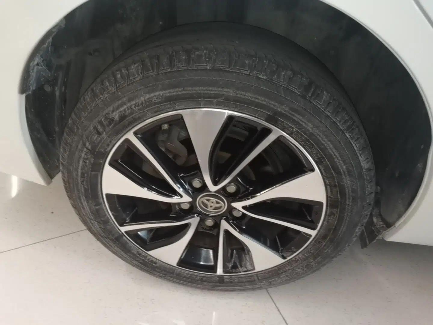 Toyota Levin 2018 185T CVT Luxury Edition China V Standard — миниатюра 15