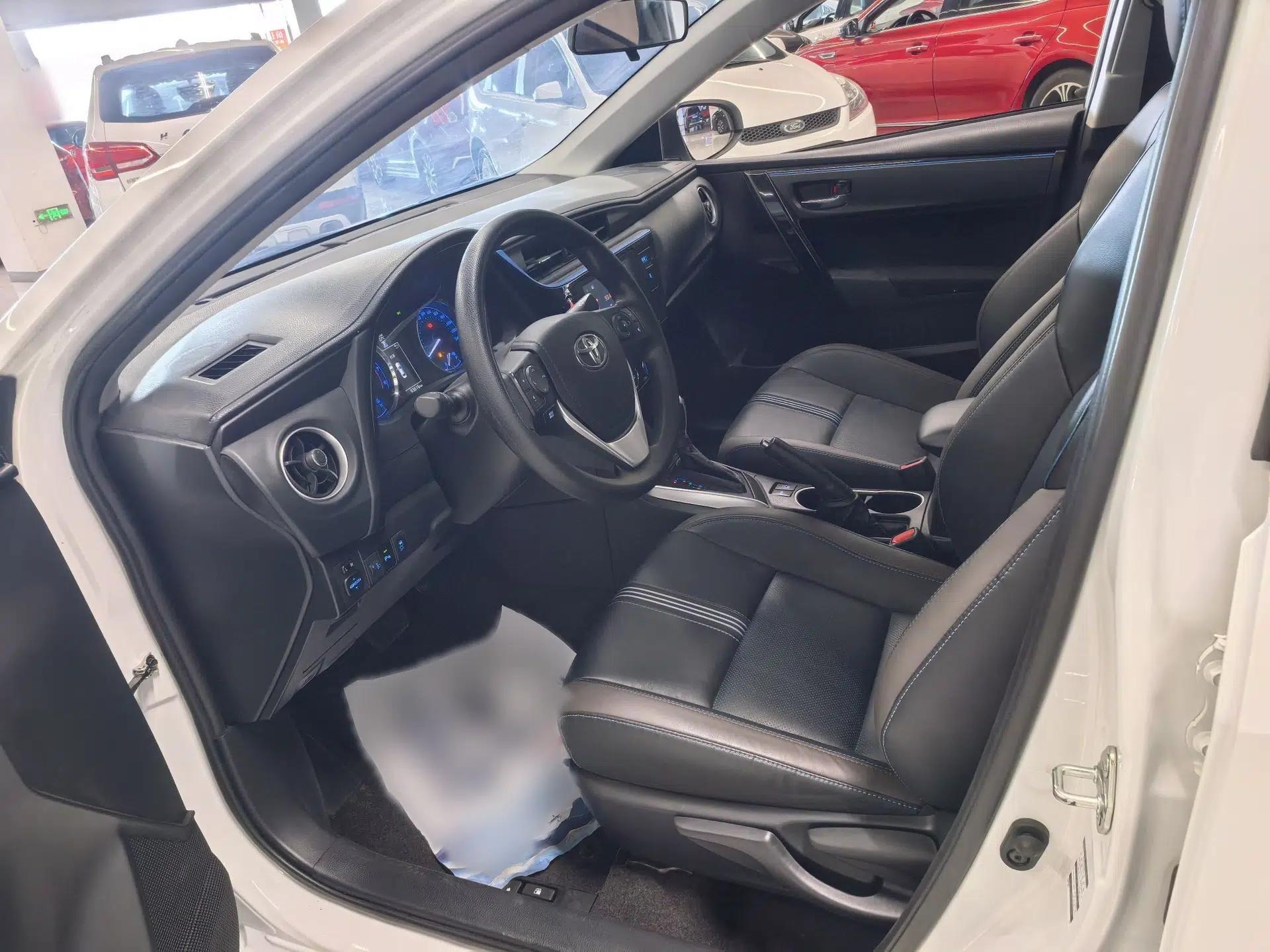 Toyota Levin 2018 185T CVT Luxury Edition China V Standard — миниатюра 30