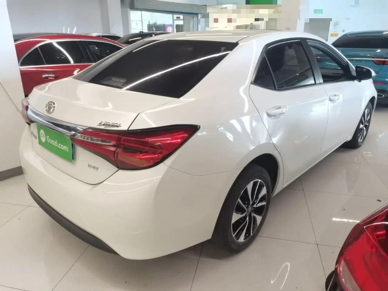 Toyota Levin 2018 185T CVT Luxury Edition China V Standard — миниатюра 6