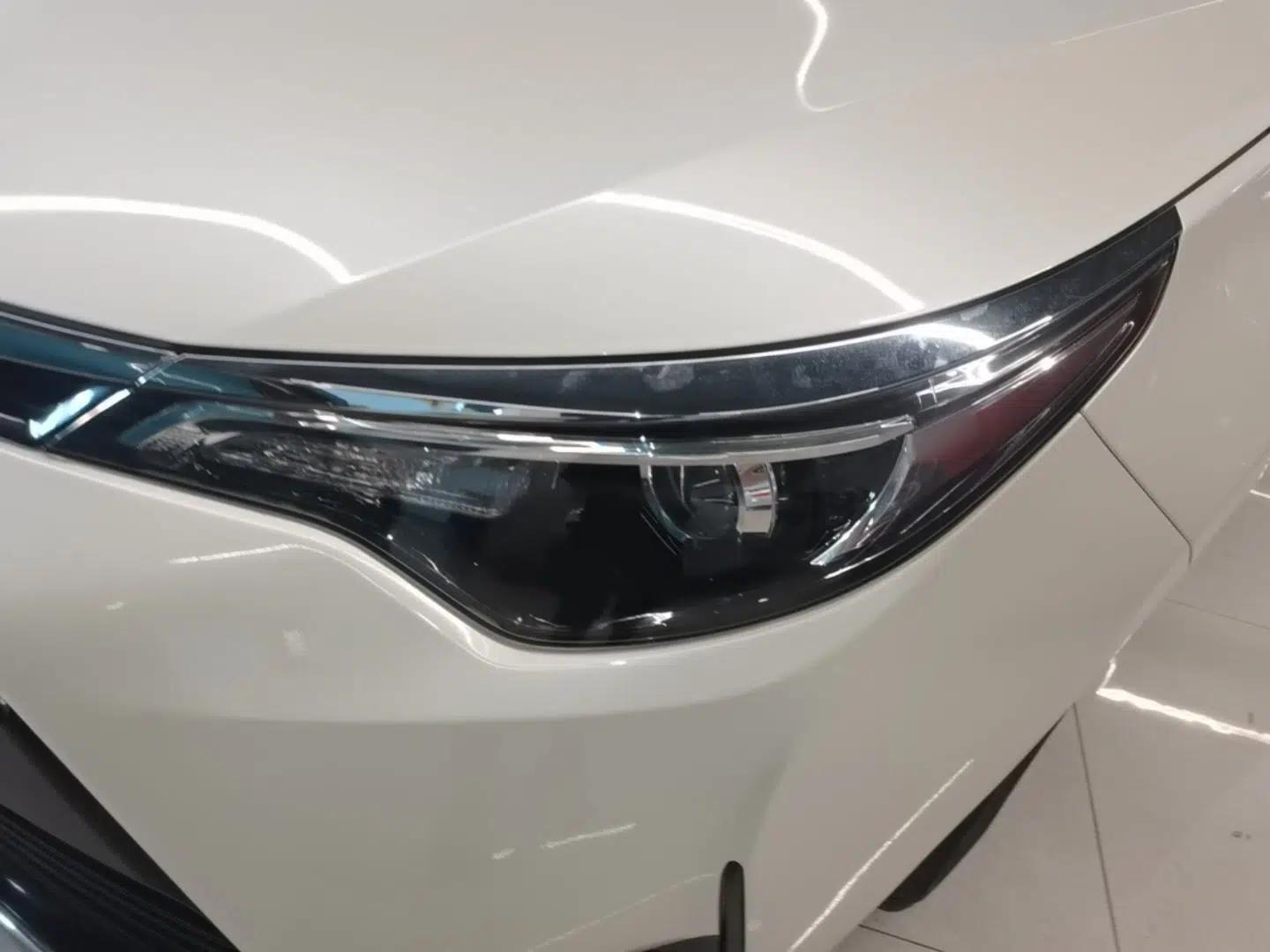 Toyota Levin 2018 185T CVT Luxury Edition China V Standard — миниатюра 8
