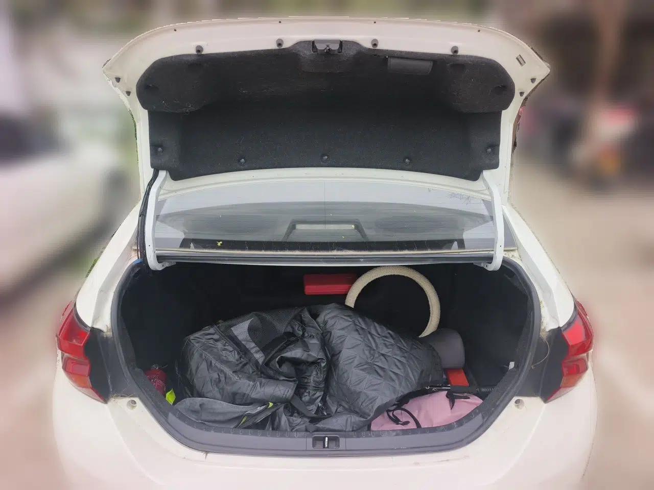 Toyota Levin 2016 Dual-Engine 1.8H GS E-CVT Elite Model with Sunroof — миниатюра 19