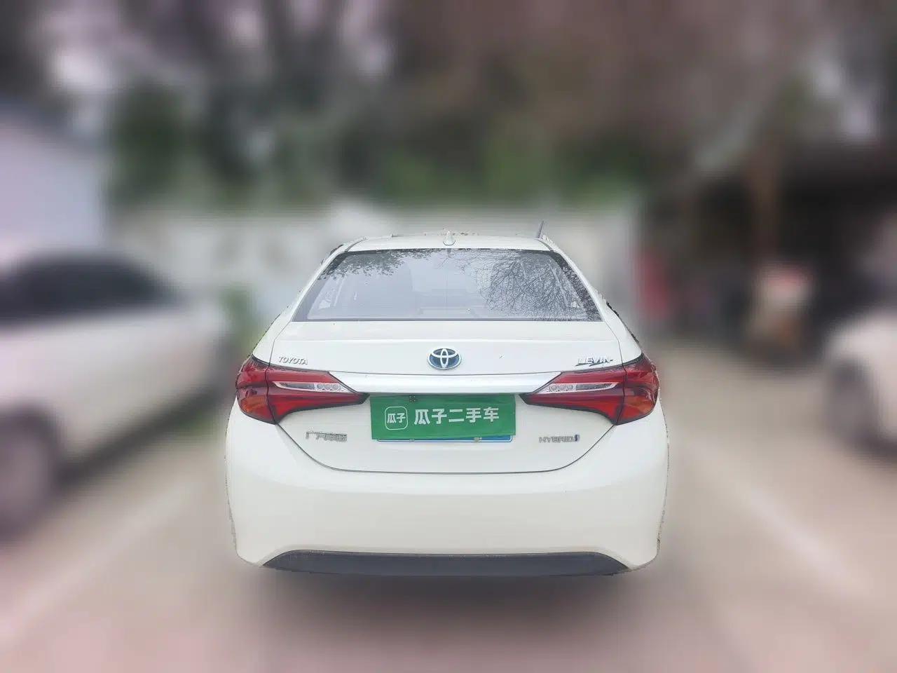 Toyota Levin 2016 Dual-Engine 1.8H GS E-CVT Elite Model with Sunroof — миниатюра 5