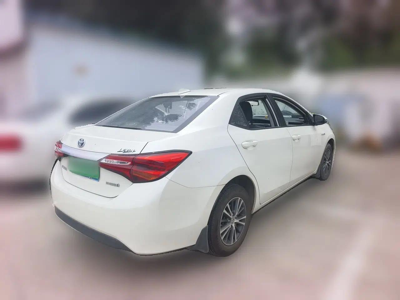 Toyota Levin 2016 Dual-Engine 1.8H GS E-CVT Elite Model with Sunroof — миниатюра 6