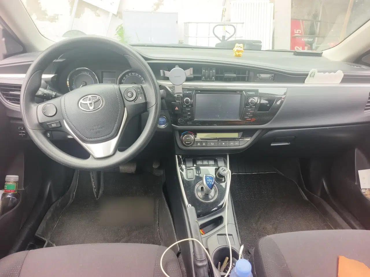 Toyota Levin 2016 Dual-Engine 1.8H GS E-CVT Elite Model with Sunroof — миниатюра 9