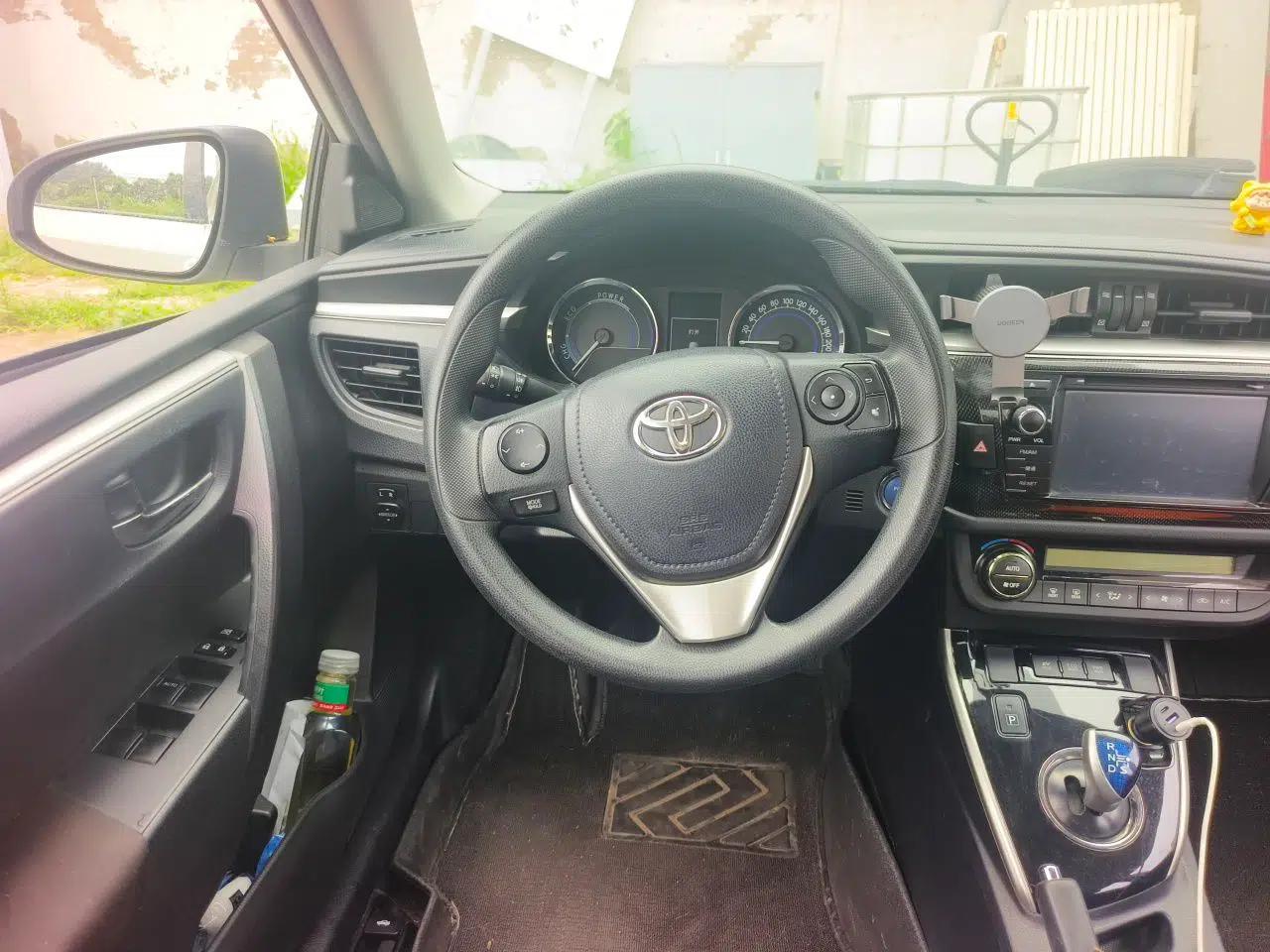 Toyota Levin 2016 Dual-Engine 1.8H GS E-CVT Elite Model with Sunroof — миниатюра 10