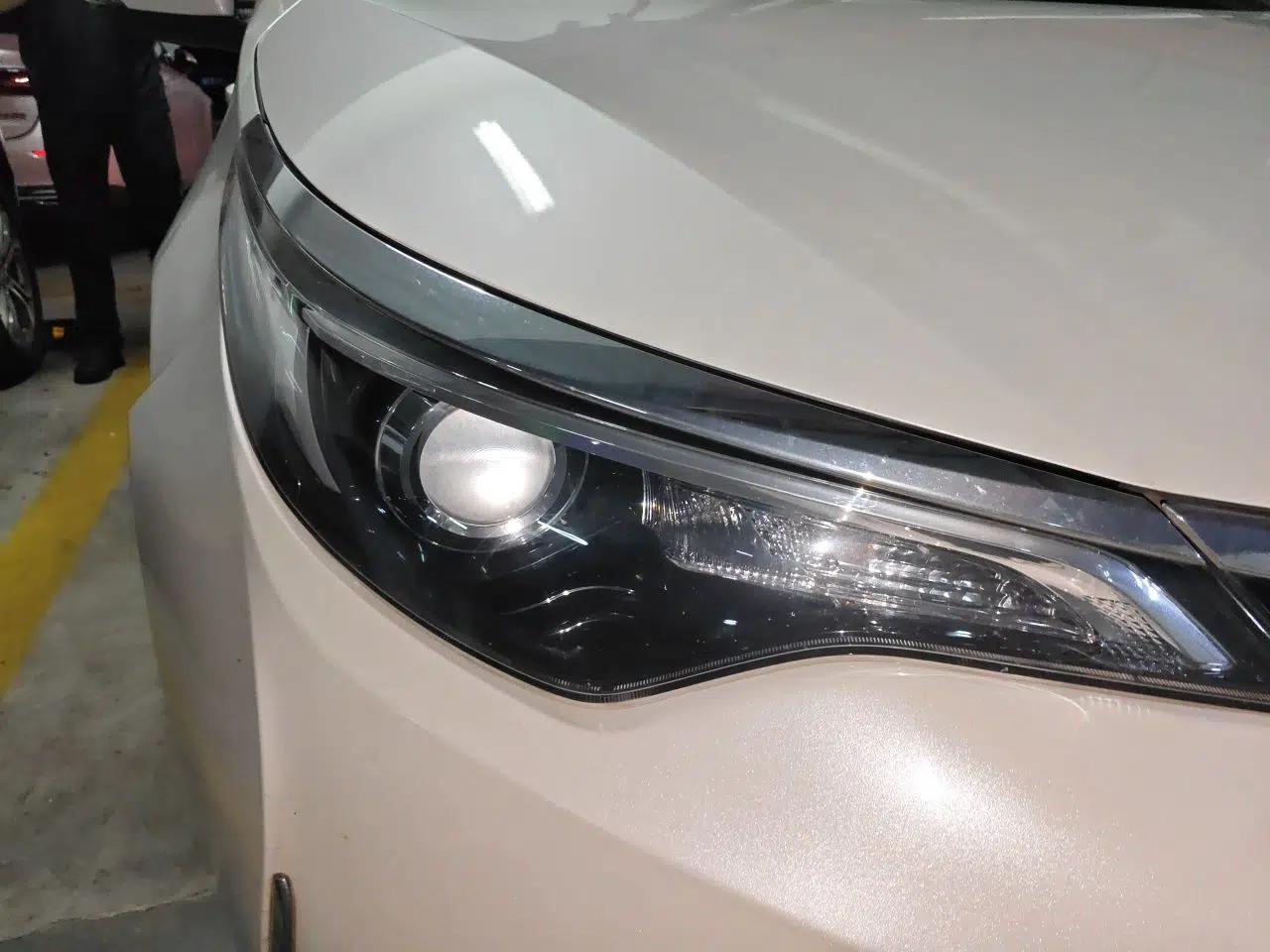 Toyota Levin 2017 Revised 185T CVT Elite Edition China V Standard — миниатюра 7