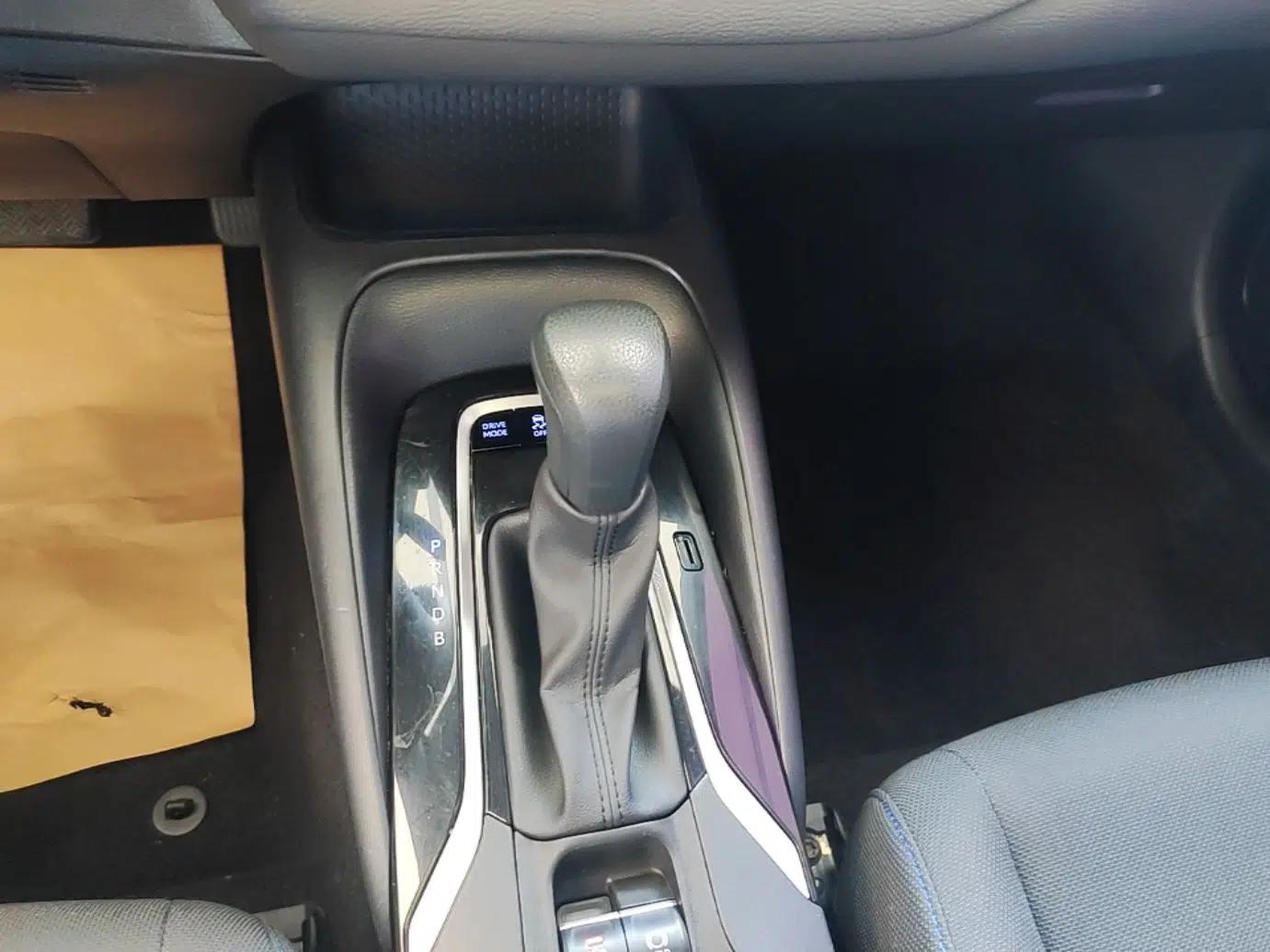 Toyota Levin 2019 Dual-Engine 1.8H E-CVT Sport Edition China VI Standard — миниатюра 16