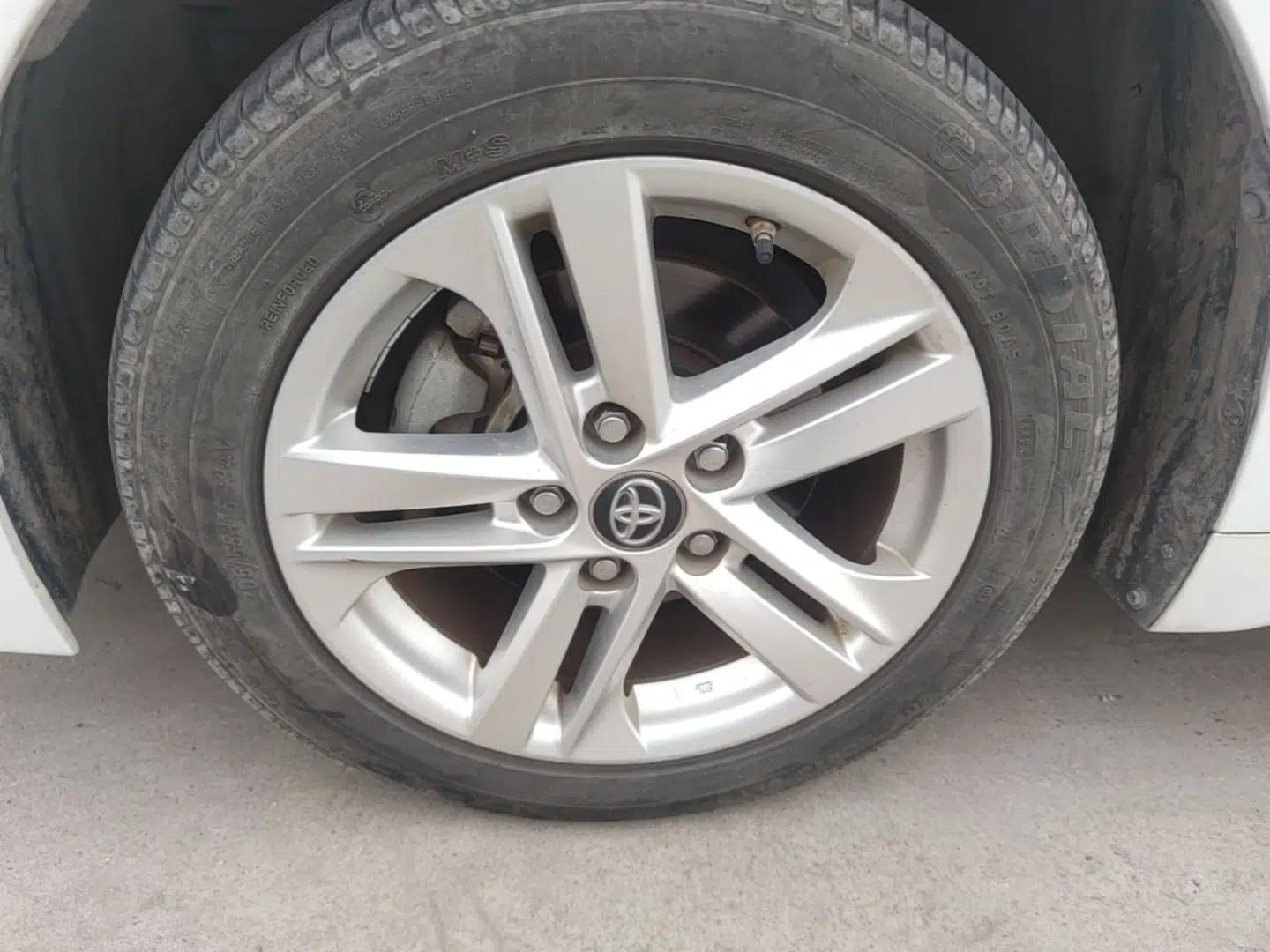 Toyota Levin 2021 185T CVT Luxury Edition — миниатюра 10